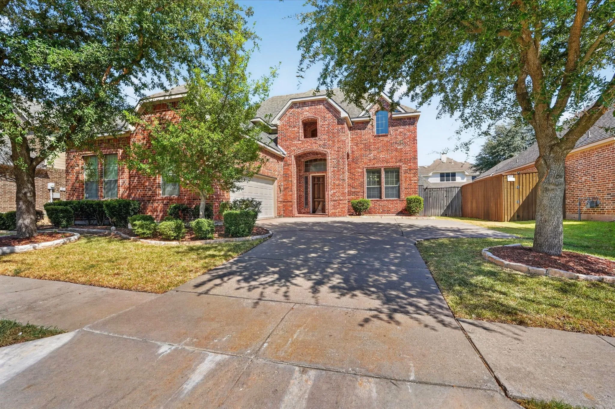 Single Family Residence For Rent in Collin County , 7511 Courtney Circle, Sachse, Texas 75048, 5 Bedroom, 5 Bathroom, 2 Garage spaces, 3,926 Sqft, built in 2007, mls#21380563, Real Estate Agent in Sachse, Homes For Rent in Collin county, Homes For Rent in Sachse, Realtor in Sachse Texas, Real Estate Brokerage Independent Realty Texas, Luminita Cordes Realtor