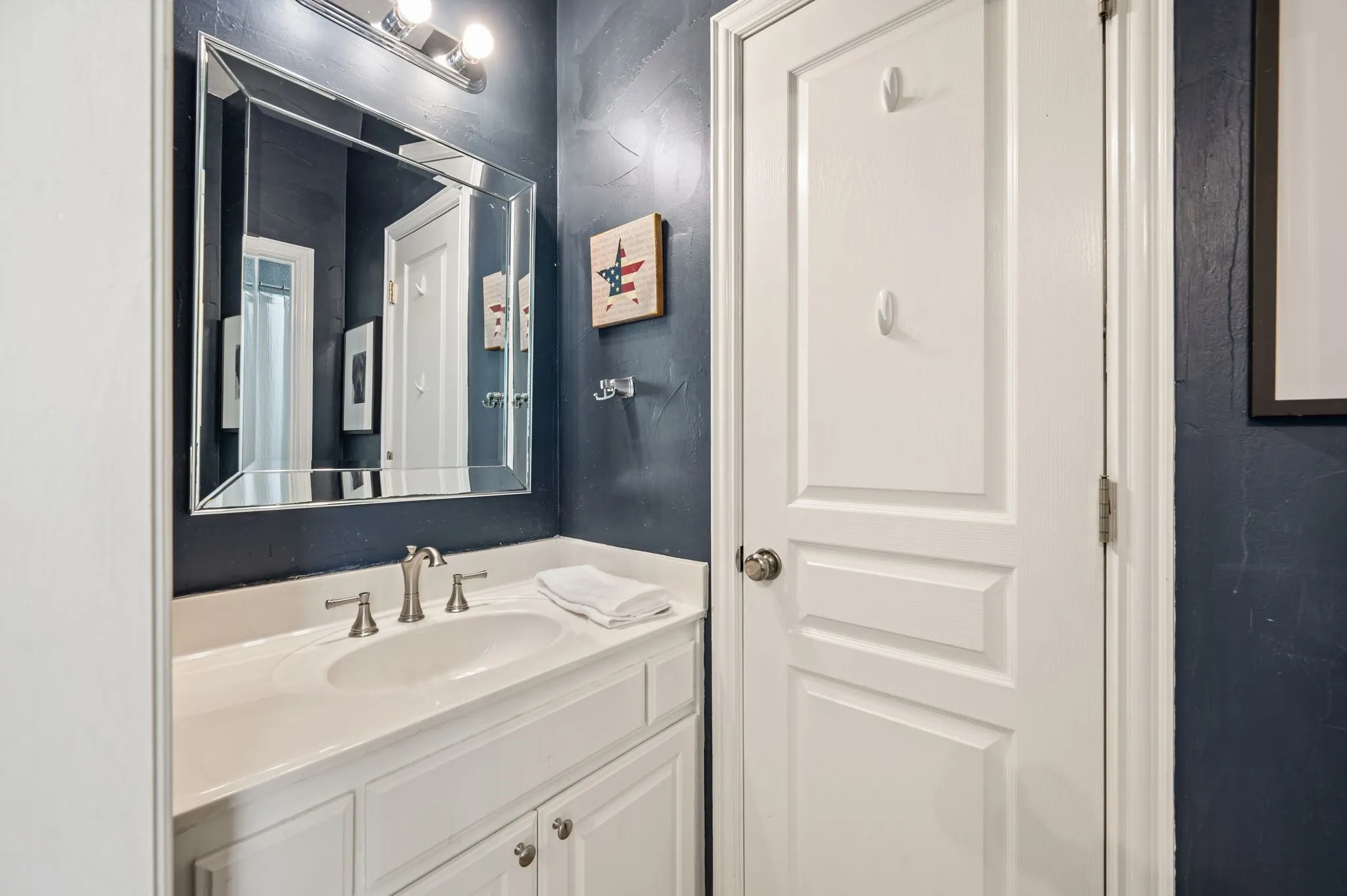 Single Family Residence For Sale in Denton County , 17 Panorama Trail, Trophy Club, Texas 76262, 5 Bedroom, 4 Bathroom, 3 Garage spaces, 3,894 Sqft, built in 1996, mls#21381777, Real Estate Agent in Trophy Club, Homes For Sale in Denton county, Homes For Sale in Trophy Club, Realtor in Trophy Club Texas, Real Estate Brokerage Independent Realty Texas, Luminita Cordes Realtor