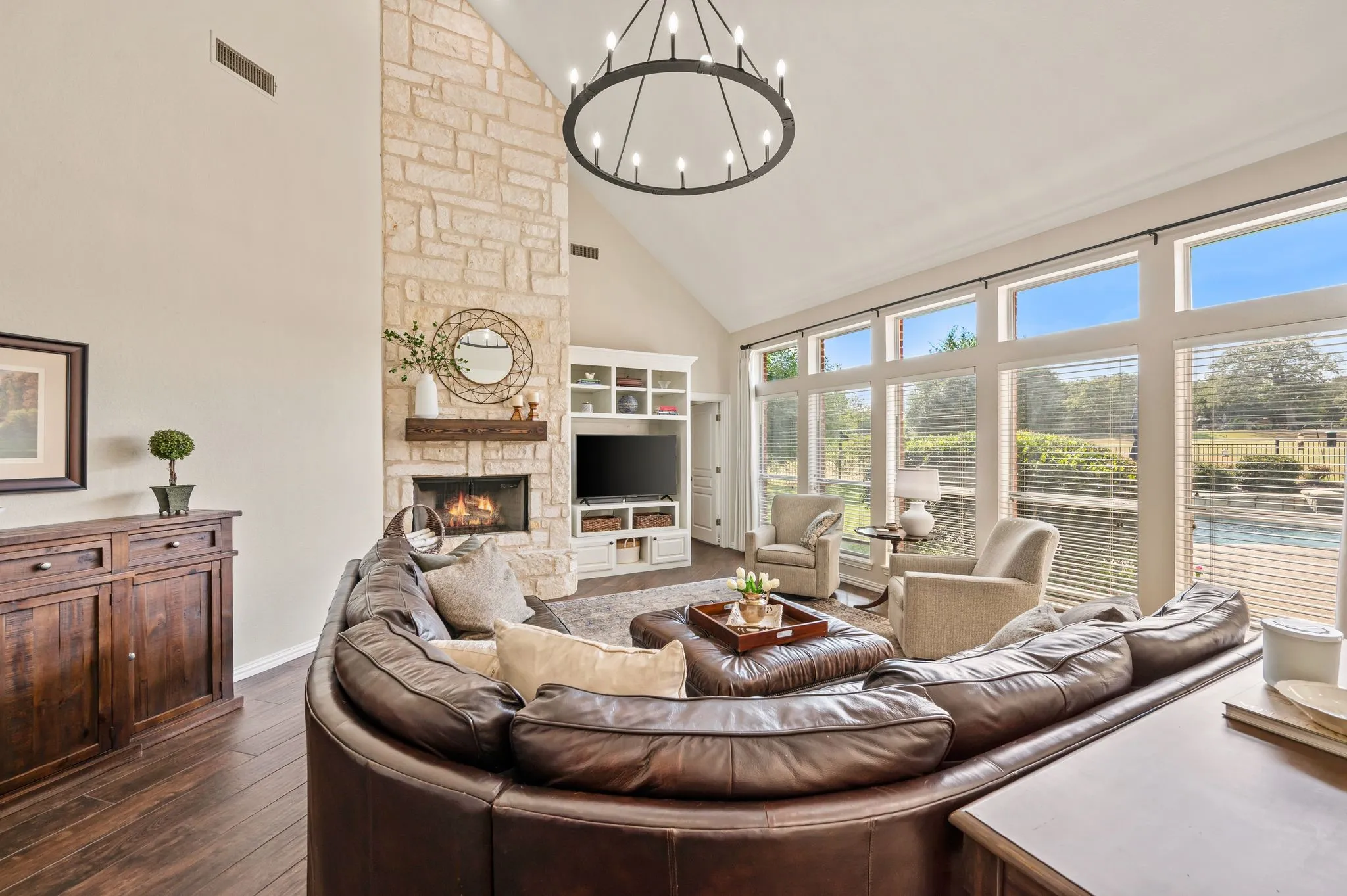 Single Family Residence For Sale in Denton County , 17 Panorama Trail, Trophy Club, Texas 76262, 5 Bedroom, 4 Bathroom, 3 Garage spaces, 3,894 Sqft, built in 1996, mls#21381777, Real Estate Agent in Trophy Club, Homes For Sale in Denton county, Homes For Sale in Trophy Club, Realtor in Trophy Club Texas, Real Estate Brokerage Independent Realty Texas, Luminita Cordes Realtor