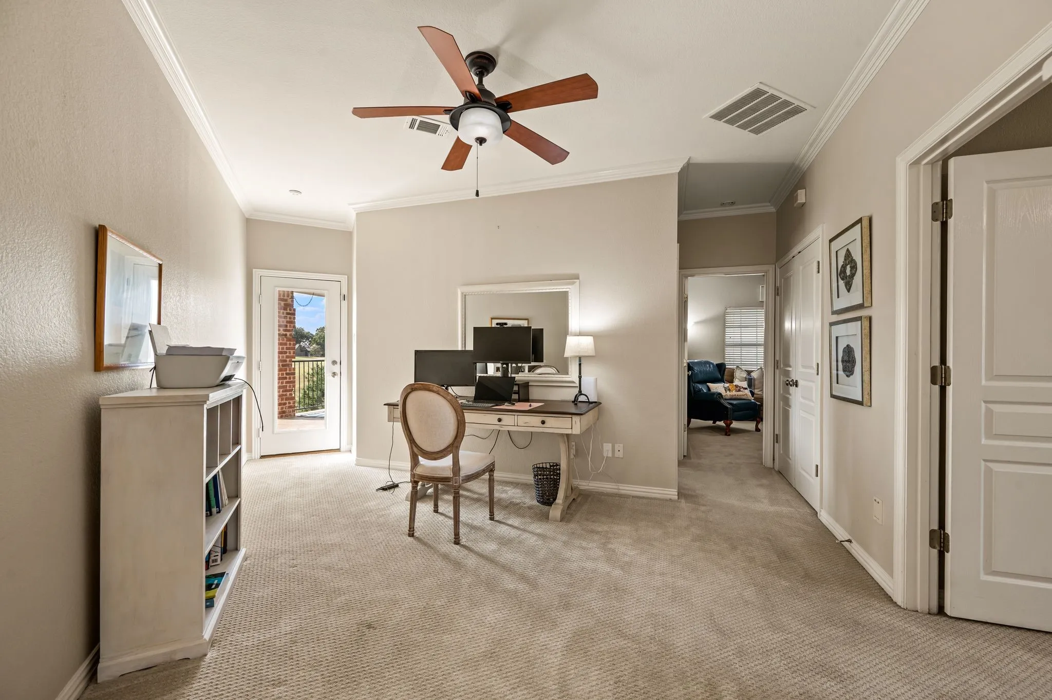 Single Family Residence For Sale in Denton County , 17 Panorama Trail, Trophy Club, Texas 76262, 5 Bedroom, 4 Bathroom, 3 Garage spaces, 3,894 Sqft, built in 1996, mls#21381777, Real Estate Agent in Trophy Club, Homes For Sale in Denton county, Homes For Sale in Trophy Club, Realtor in Trophy Club Texas, Real Estate Brokerage Independent Realty Texas, Luminita Cordes Realtor