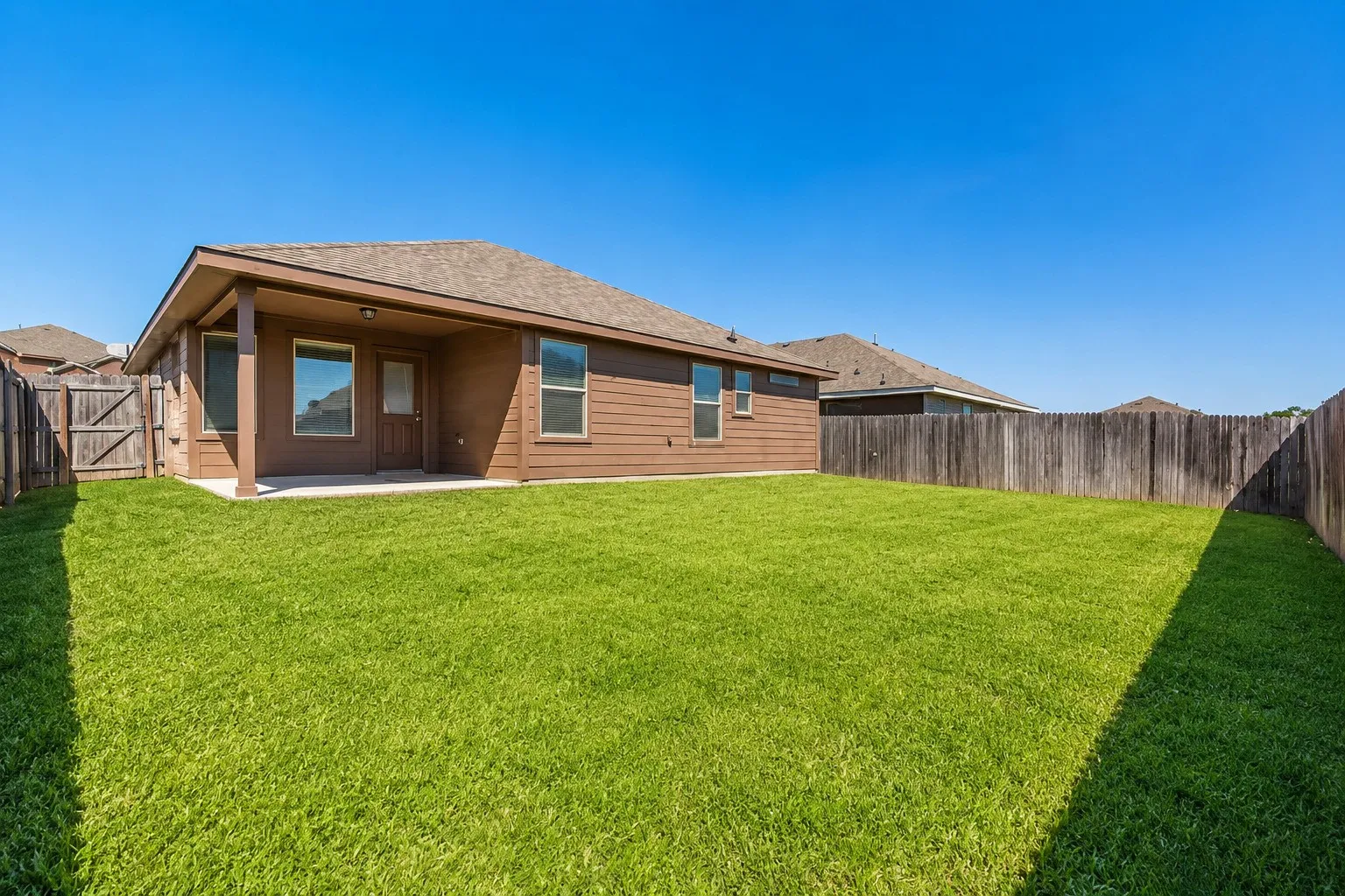 Single Family Residence For Rent in Tarrant County , 6289 Spring Buck Run, Fort Worth, Texas 76179, 4 Bedroom, 2 Bathroom, 2 Garage spaces, 1,772 Sqft, built in 2015, mls#21383704, Real Estate Agent in Fort Worth, Homes For Rent in Tarrant county, Homes For Rent in Fort Worth, Realtor in Fort Worth Texas, Real Estate Brokerage Independent Realty Texas, Luminita Cordes Realtor