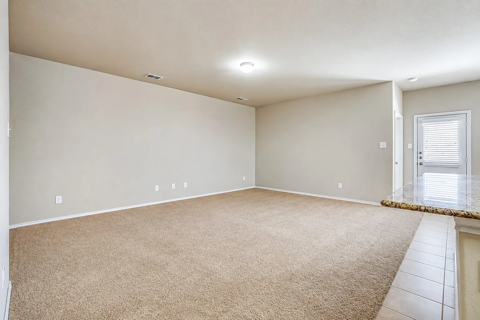 Single Family Residence For Rent in Tarrant County , 6289 Spring Buck Run, Fort Worth, Texas 76179, 4 Bedroom, 2 Bathroom, 2 Garage spaces, 1,772 Sqft, built in 2015, mls#21383704, Real Estate Agent in Fort Worth, Homes For Rent in Tarrant county, Homes For Rent in Fort Worth, Realtor in Fort Worth Texas, Real Estate Brokerage Independent Realty Texas, Luminita Cordes Realtor
