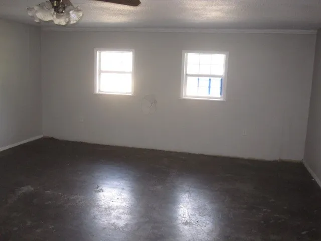 Single Family Residence For Sale in Cooke County , 411 Ashland Drive, Gainesville, Texas 76240, 4 Bedroom, 2 Bathroom, Garage spaces, 1,383 Sqft, built in 1980, mls#21383707, Real Estate Agent in Gainesville, Homes For Sale in Cooke county, Homes For Sale in Gainesville, Realtor in Gainesville Texas, Real Estate Brokerage Independent Realty Texas, Luminita Cordes Realtor
