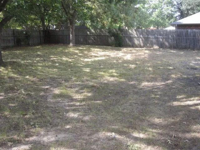 Single Family Residence For Sale in Cooke County , 411 Ashland Drive, Gainesville, Texas 76240, 4 Bedroom, 2 Bathroom, Garage spaces, 1,383 Sqft, built in 1980, mls#21383707, Real Estate Agent in Gainesville, Homes For Sale in Cooke county, Homes For Sale in Gainesville, Realtor in Gainesville Texas, Real Estate Brokerage Independent Realty Texas, Luminita Cordes Realtor