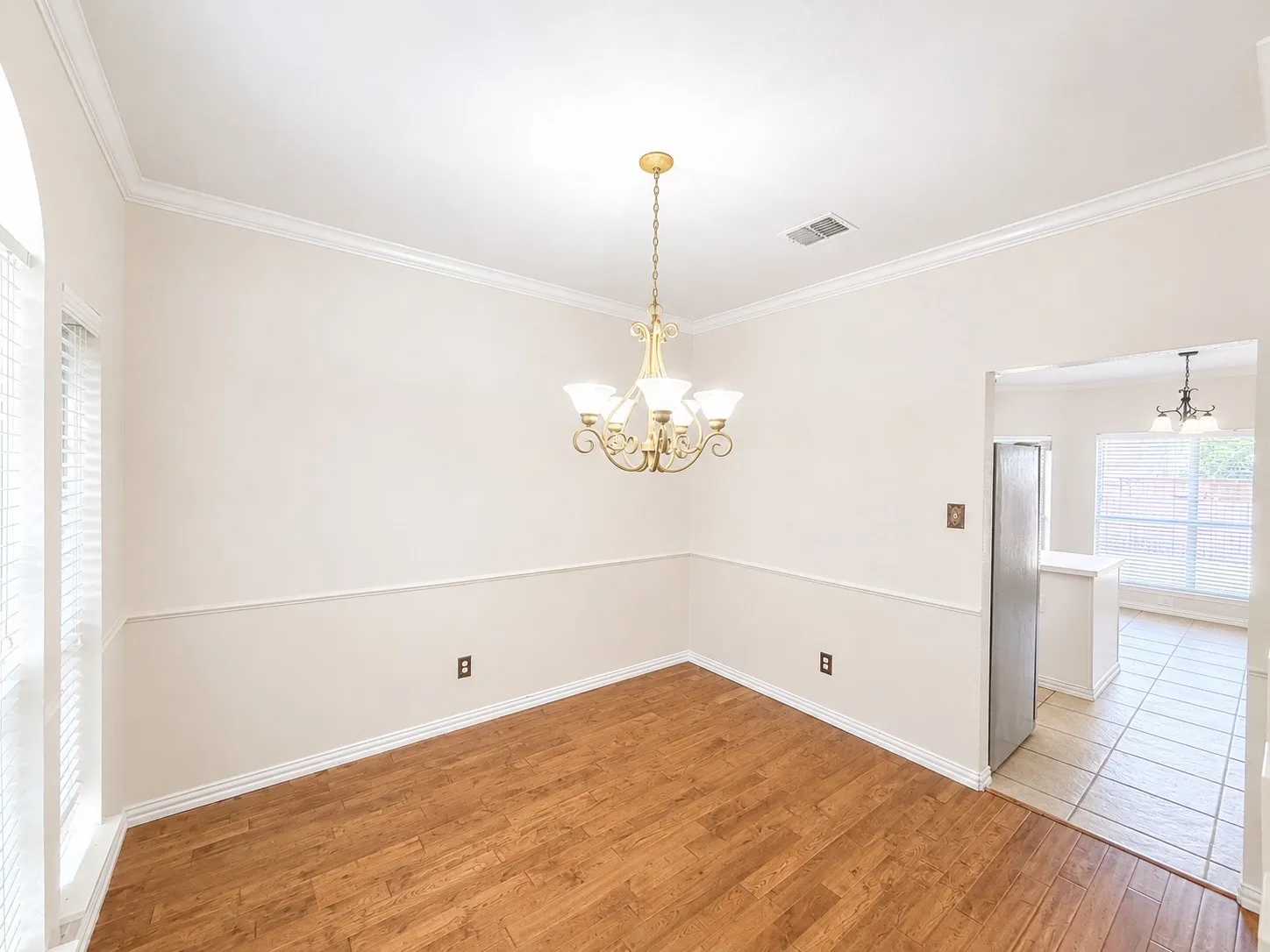 Single Family Residence For Rent in Collin County , 709 Ridgemont Drive, Allen, Texas 75002, 4 Bedroom, 3 Bathroom, 2 Garage spaces, 2,155 Sqft, built in 1991, mls#21362027, Real Estate Agent in Allen, Homes For Rent in Collin county, Homes For Rent in Allen, Realtor in Allen Texas, Real Estate Brokerage Independent Realty Texas, Luminita Cordes Realtor