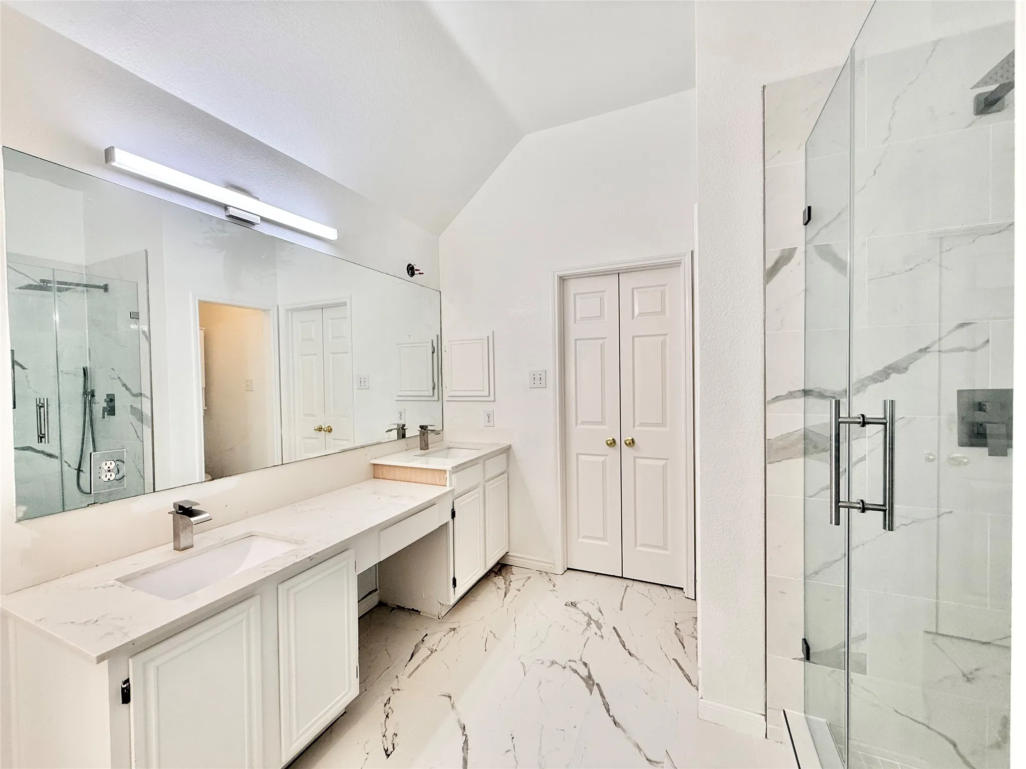 Single Family Residence For Rent in Collin County , 709 Ridgemont Drive, Allen, Texas 75002, 4 Bedroom, 3 Bathroom, 2 Garage spaces, 2,155 Sqft, built in 1991, mls#21362027, Real Estate Agent in Allen, Homes For Rent in Collin county, Homes For Rent in Allen, Realtor in Allen Texas, Real Estate Brokerage Independent Realty Texas, Luminita Cordes Realtor