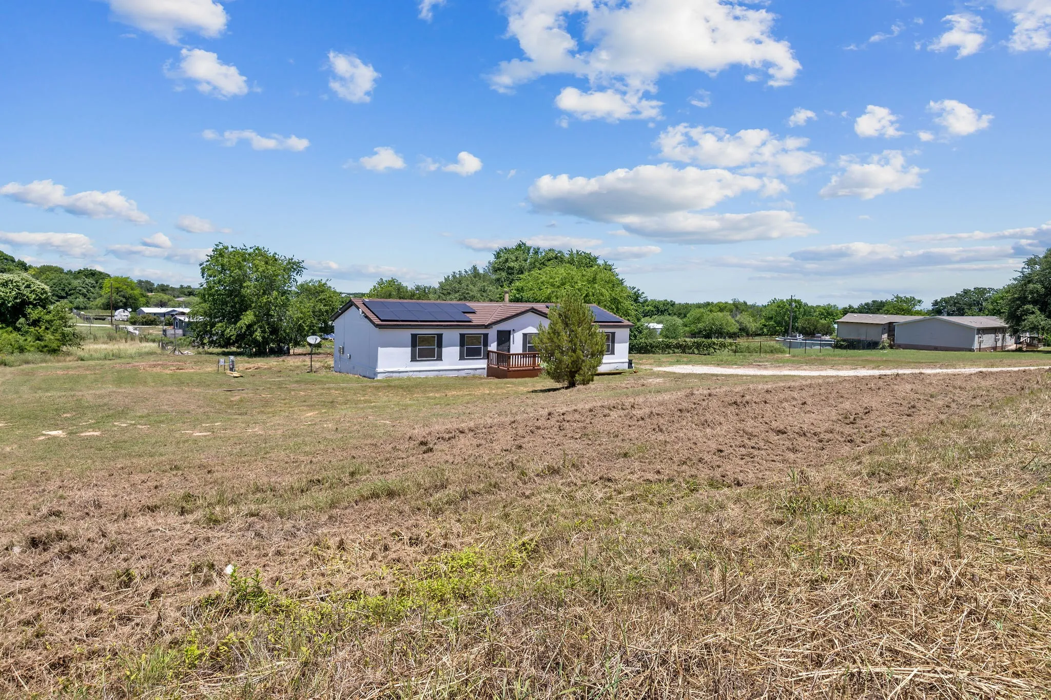 Manufactured Home For Sale in Parker County , 406 Hilltop Meadows Court, Springtown, Texas 76082, 3 Bedroom, 2 Bathroom, Garage spaces, 1,680 Sqft, built in 2007, mls#21380725, Real Estate Agent in Springtown, Homes For Sale in Parker county, Homes For Sale in Springtown, Realtor in Springtown Texas, Real Estate Brokerage Independent Realty Texas, Luminita Cordes Realtor