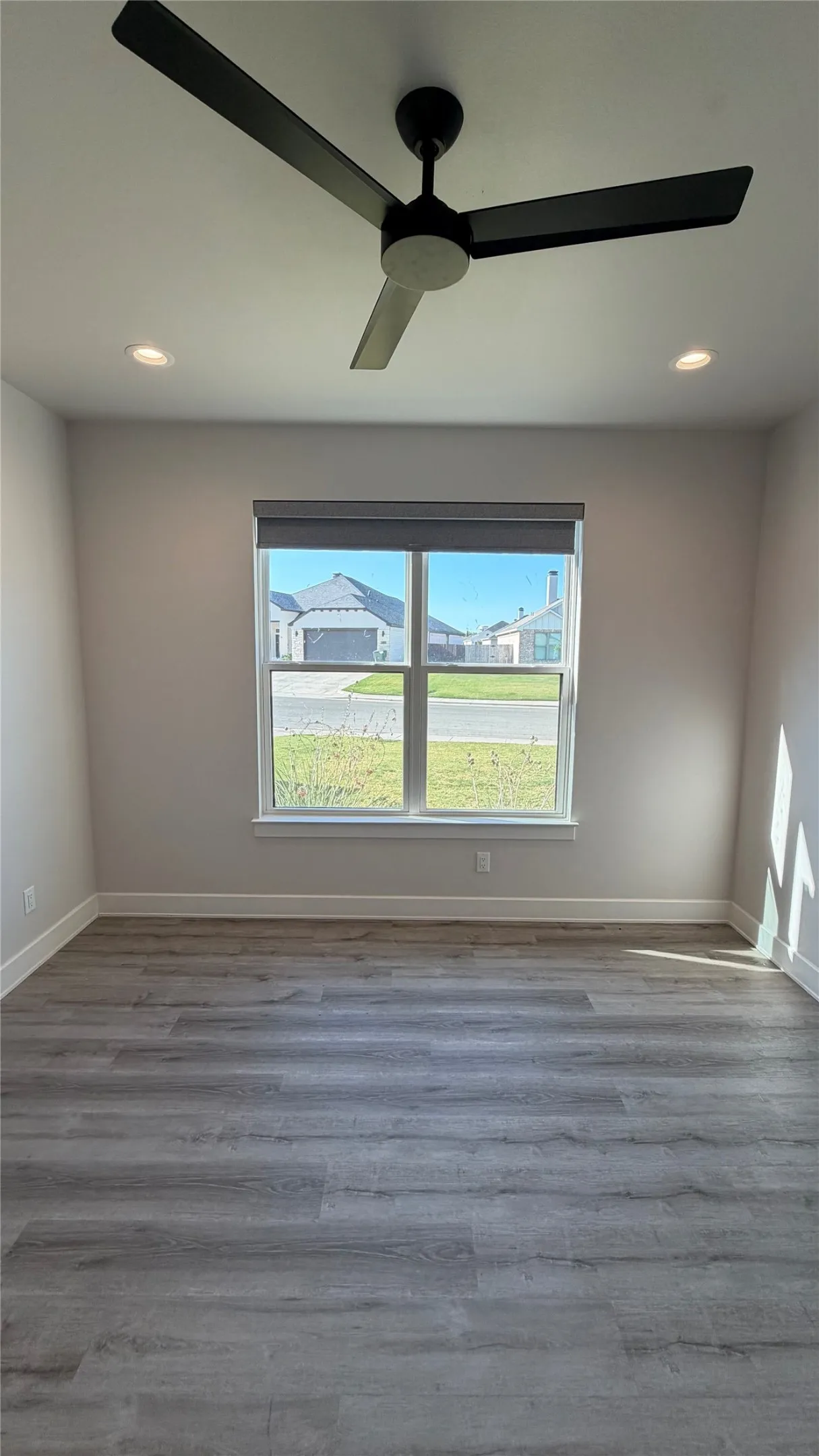 FRONT BEDROOM 1