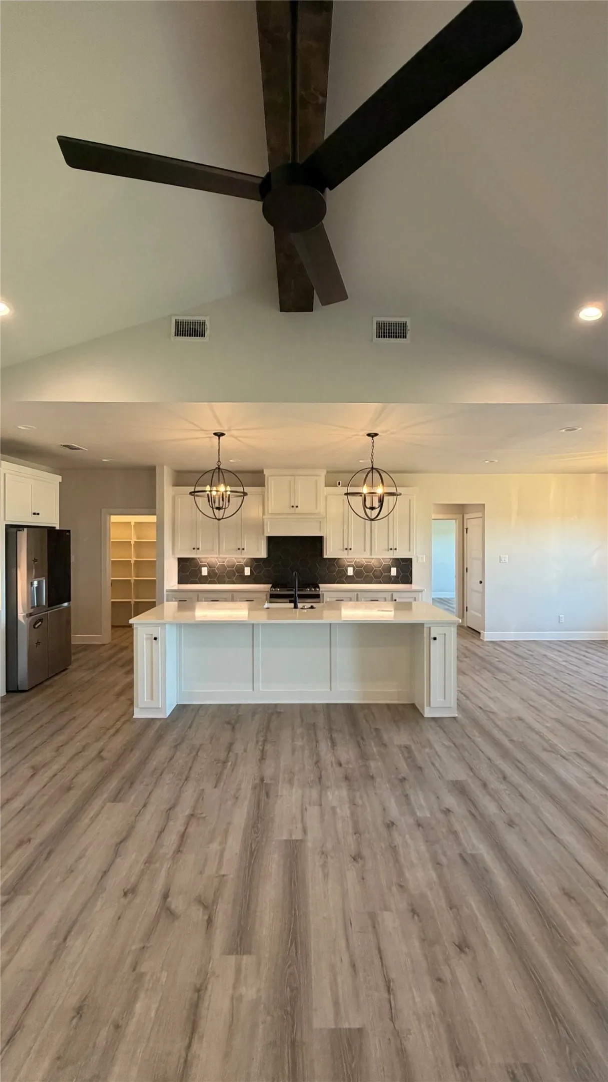 Single Family Residence For Rent in Taylor County , 5014 Cranbrook Drive, Abilene, Texas 79606, 4 Bedroom, 3 Bathroom, 2 Garage spaces, 2,396 Sqft, built in 2022, mls#21383405, Real Estate Agent in Abilene, Homes For Rent in Taylor county, Homes For Rent in Abilene, Realtor in Abilene Texas, Real Estate Brokerage Independent Realty Texas, Luminita Cordes Realtor