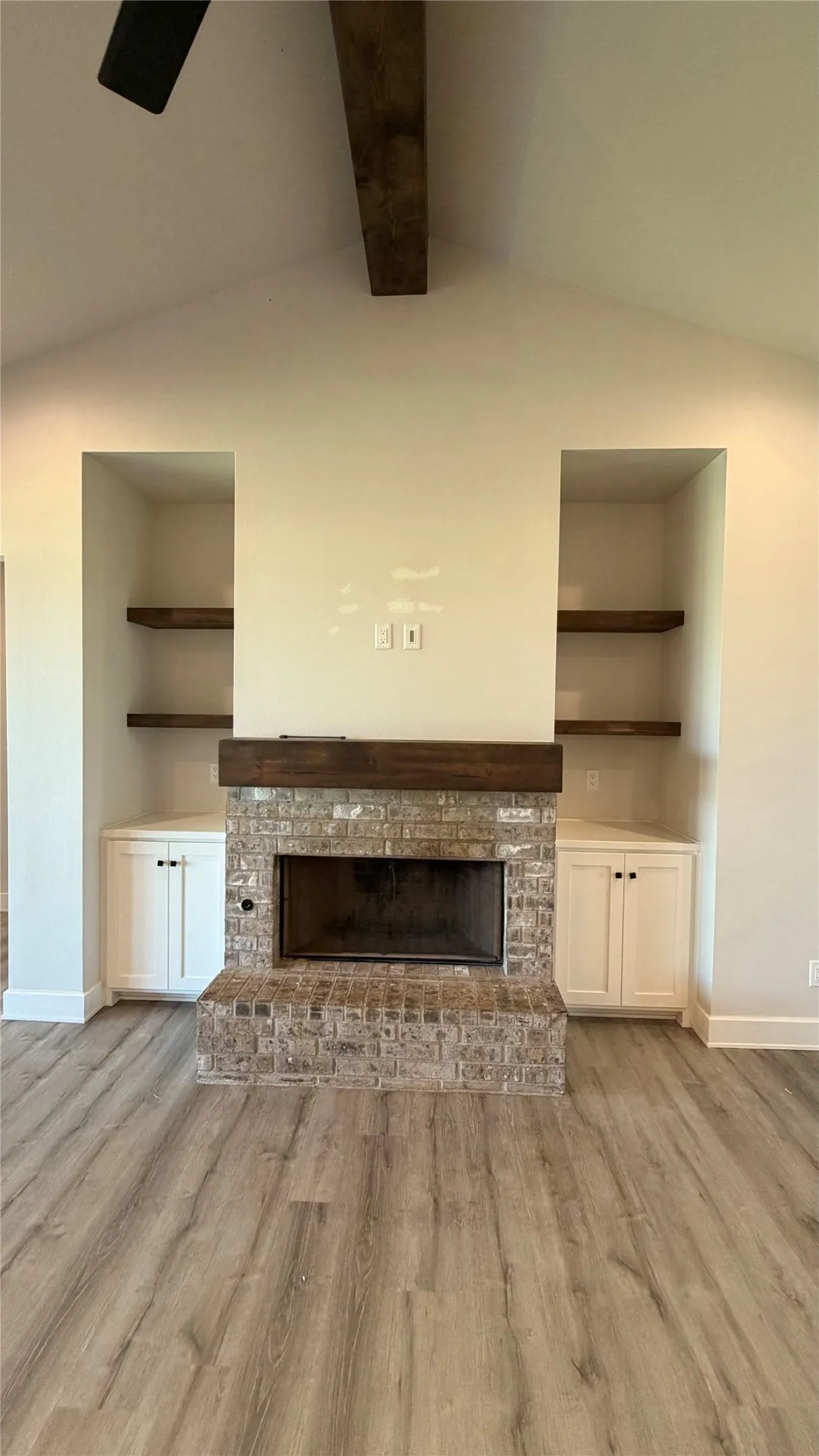 Single Family Residence For Rent in Taylor County , 5014 Cranbrook Drive, Abilene, Texas 79606, 4 Bedroom, 3 Bathroom, 2 Garage spaces, 2,396 Sqft, built in 2022, mls#21383405, Real Estate Agent in Abilene, Homes For Rent in Taylor county, Homes For Rent in Abilene, Realtor in Abilene Texas, Real Estate Brokerage Independent Realty Texas, Luminita Cordes Realtor