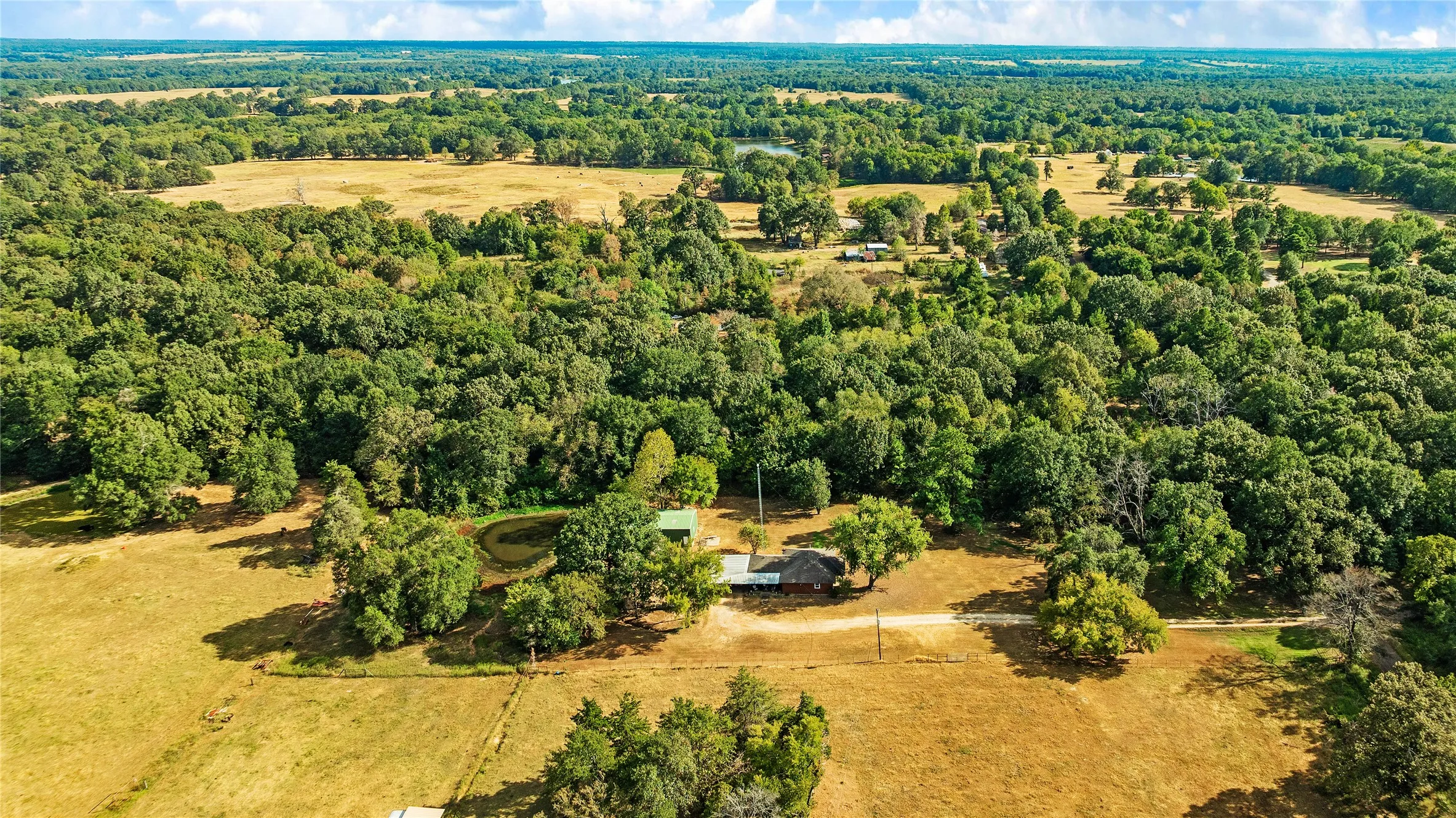 Single Family Residence For Sale in Lamar County , 1965 County Road 44250, Powderly, Texas 75473, 3 Bedroom, 2 Bathroom, Garage spaces, 1,600 Sqft, built in 1984, mls#21381122, Real Estate Agent in Powderly, Homes For Sale in Lamar county, Homes For Sale in Powderly, Realtor in Powderly Texas, Real Estate Brokerage Independent Realty Texas, Luminita Cordes Realtor