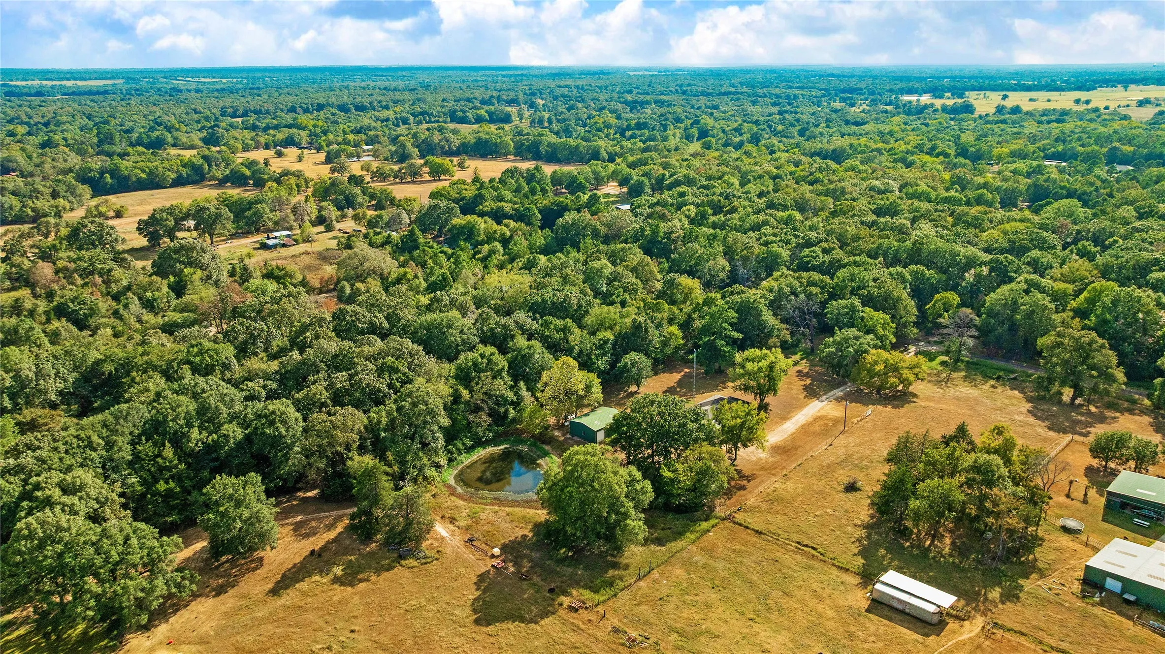 Single Family Residence For Sale in Lamar County , 1965 County Road 44250, Powderly, Texas 75473, 3 Bedroom, 2 Bathroom, Garage spaces, 1,600 Sqft, built in 1984, mls#21381122, Real Estate Agent in Powderly, Homes For Sale in Lamar county, Homes For Sale in Powderly, Realtor in Powderly Texas, Real Estate Brokerage Independent Realty Texas, Luminita Cordes Realtor