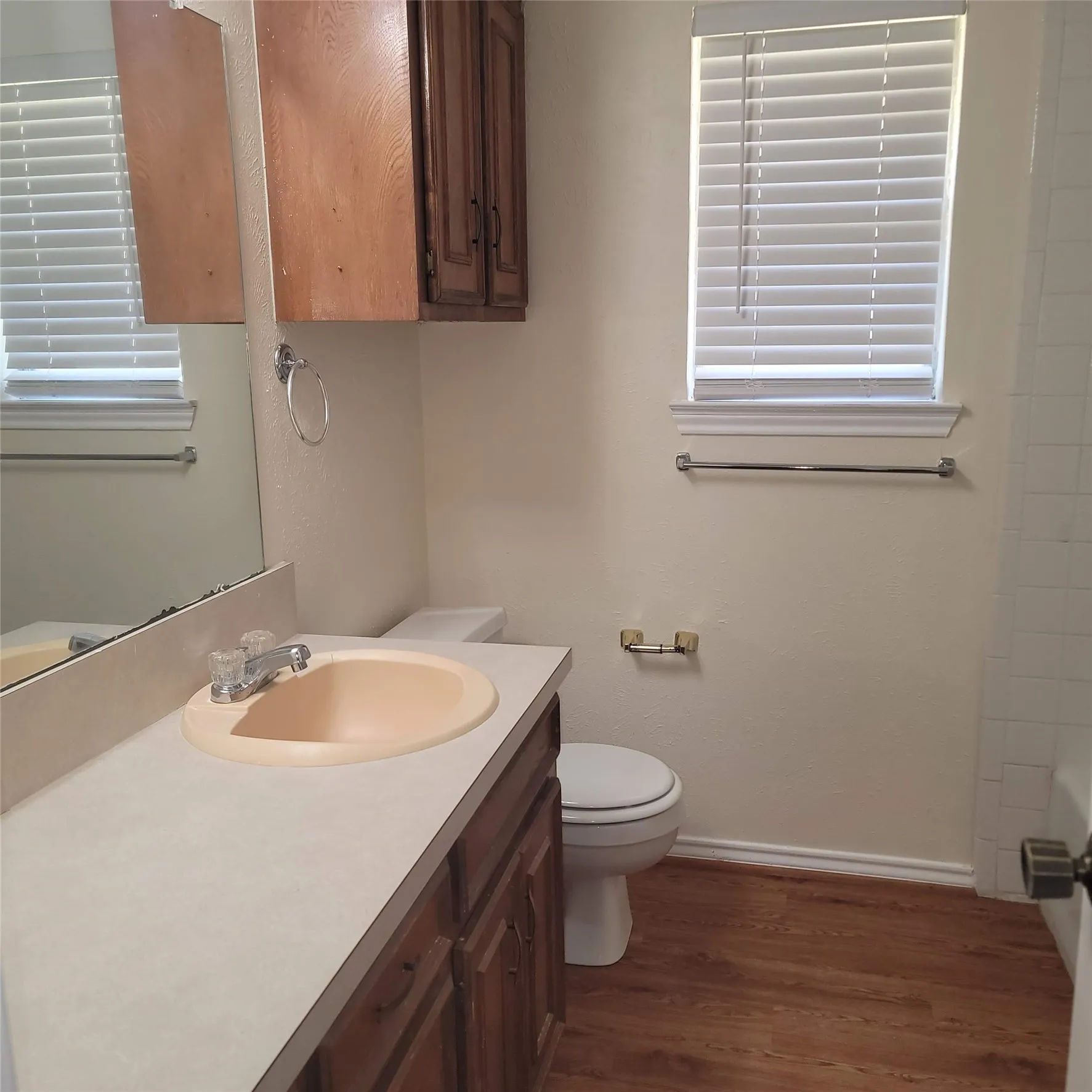 Single Family Residence For Rent in Ellis County , 615 Arleta Lane, Ennis, Texas 75119, 3 Bedroom, 2 Bathroom, 2 Garage spaces, 1,307 Sqft, built in 1981, mls#21383726, Real Estate Agent in Ennis, Homes For Rent in Ellis county, Homes For Rent in Ennis, Realtor in Ennis Texas, Real Estate Brokerage Independent Realty Texas, Luminita Cordes Realtor