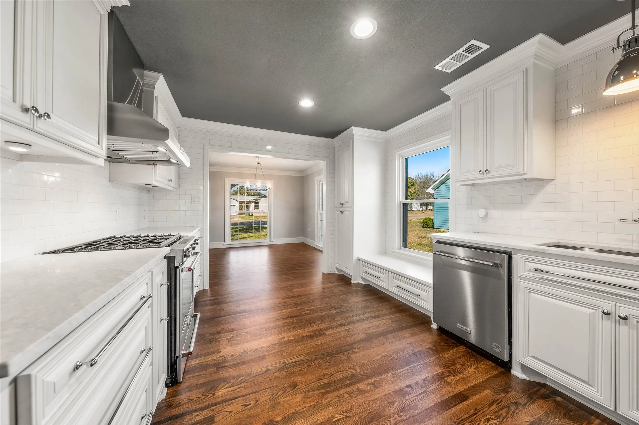 Single Family Residence For Sale in Mc Lennan County , 3306 Cumberland Avenue, Waco, Texas 76707, 2 Bedroom, 2 Bathroom, 4 Garage spaces, 1,635 Sqft, built in 1949, mls#21383409, Real Estate Agent in Waco, Homes For Sale in Mc Lennan county, Homes For Sale in Waco, Realtor in Waco Texas, Real Estate Brokerage Independent Realty Texas, Luminita Cordes Realtor