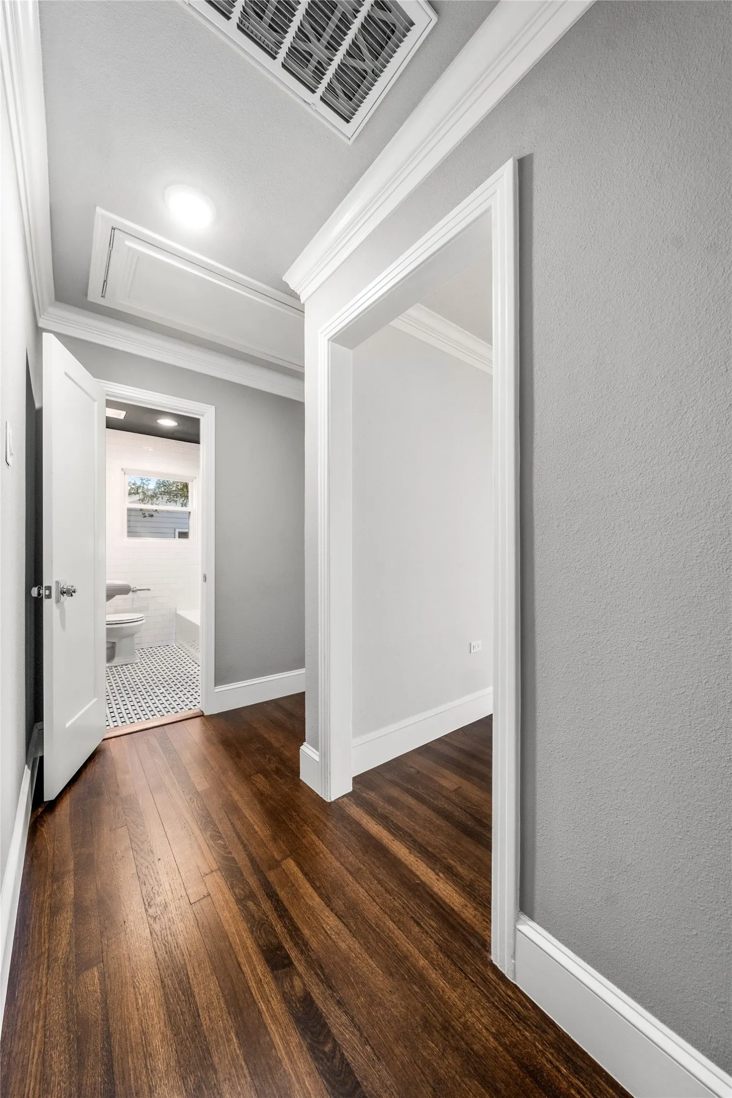 Single Family Residence For Sale in Mc Lennan County , 3306 Cumberland Avenue, Waco, Texas 76707, 2 Bedroom, 2 Bathroom, 4 Garage spaces, 1,635 Sqft, built in 1949, mls#21383409, Real Estate Agent in Waco, Homes For Sale in Mc Lennan county, Homes For Sale in Waco, Realtor in Waco Texas, Real Estate Brokerage Independent Realty Texas, Luminita Cordes Realtor