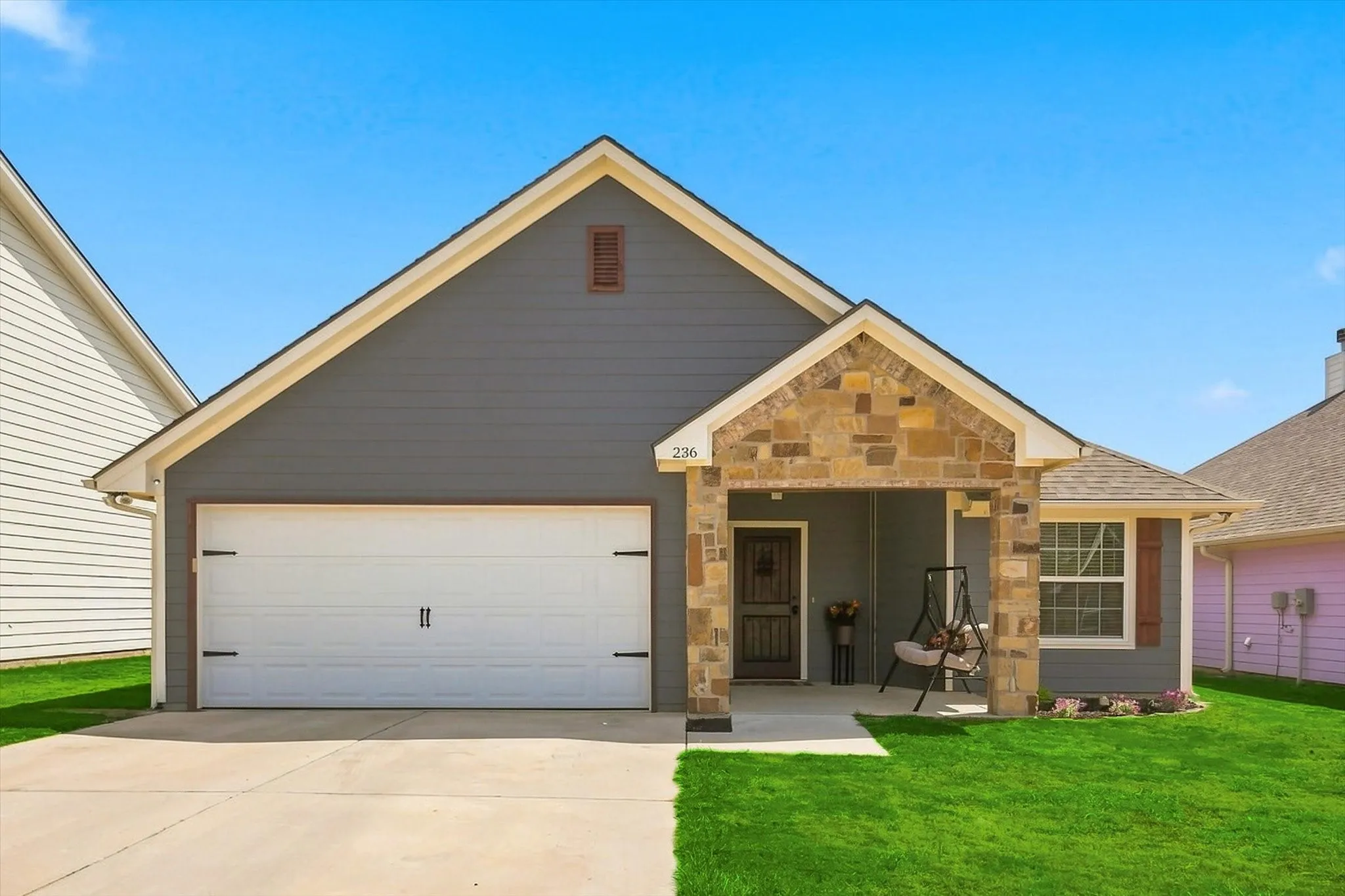 Single Family Residence For Sale in Parker County , 236 Firefly Drive, Springtown, Texas 76082, 3 Bedroom, 2 Bathroom, 2 Garage spaces, 1,534 Sqft, built in 2017, mls#21383434, Real Estate Agent in Springtown, Homes For Sale in Parker county, Homes For Sale in Springtown, Realtor in Springtown Texas, Real Estate Brokerage Independent Realty Texas, Luminita Cordes Realtor