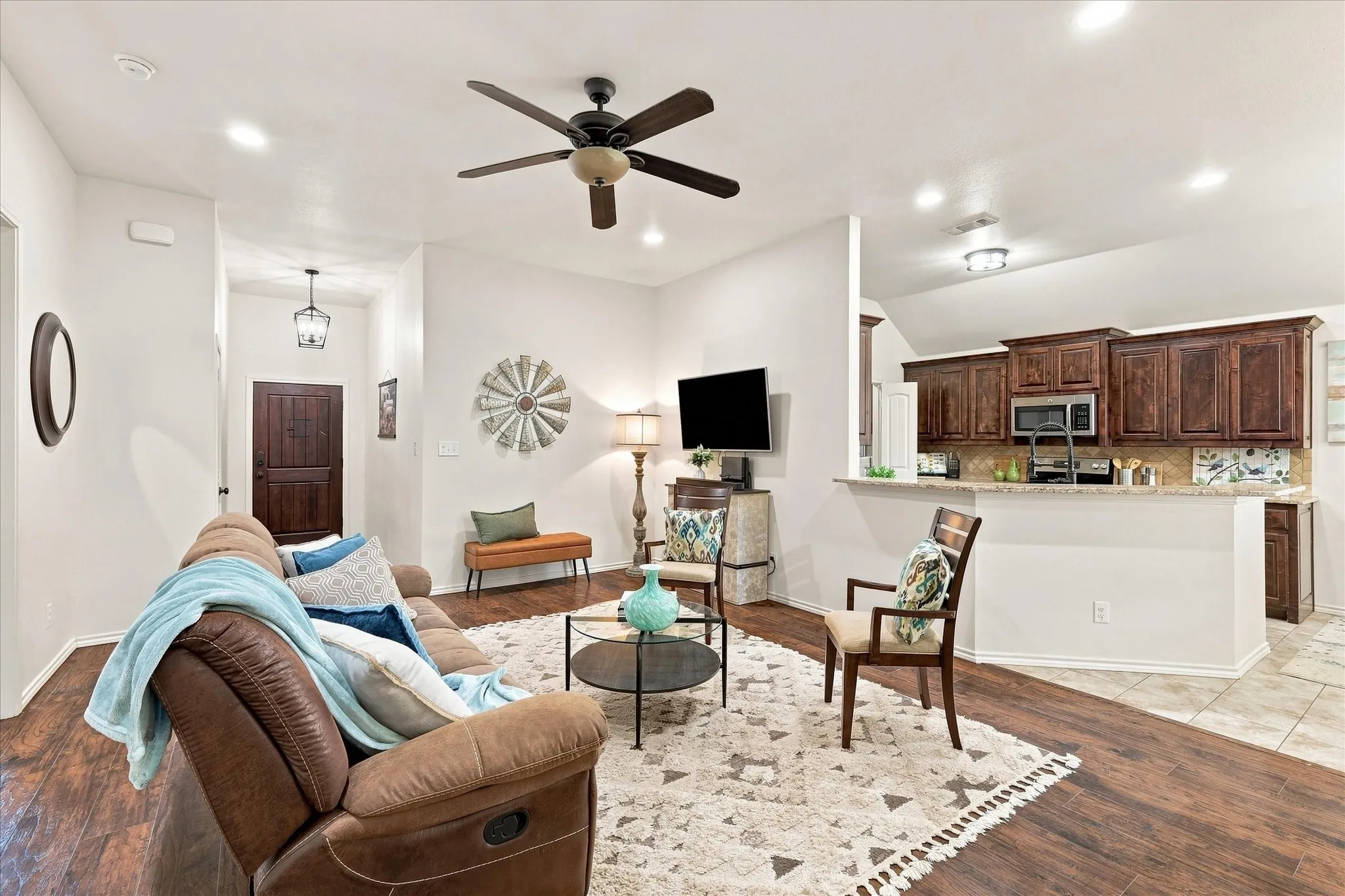 Single Family Residence For Sale in Parker County , 236 Firefly Drive, Springtown, Texas 76082, 3 Bedroom, 2 Bathroom, 2 Garage spaces, 1,534 Sqft, built in 2017, mls#21383434, Real Estate Agent in Springtown, Homes For Sale in Parker county, Homes For Sale in Springtown, Realtor in Springtown Texas, Real Estate Brokerage Independent Realty Texas, Luminita Cordes Realtor