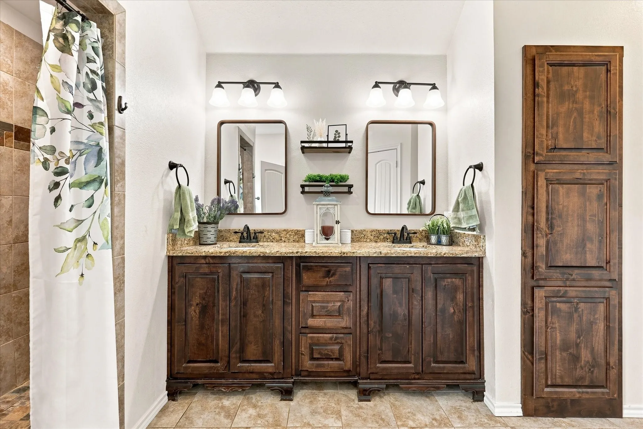 Single Family Residence For Sale in Parker County , 236 Firefly Drive, Springtown, Texas 76082, 3 Bedroom, 2 Bathroom, 2 Garage spaces, 1,534 Sqft, built in 2017, mls#21383434, Real Estate Agent in Springtown, Homes For Sale in Parker county, Homes For Sale in Springtown, Realtor in Springtown Texas, Real Estate Brokerage Independent Realty Texas, Luminita Cordes Realtor