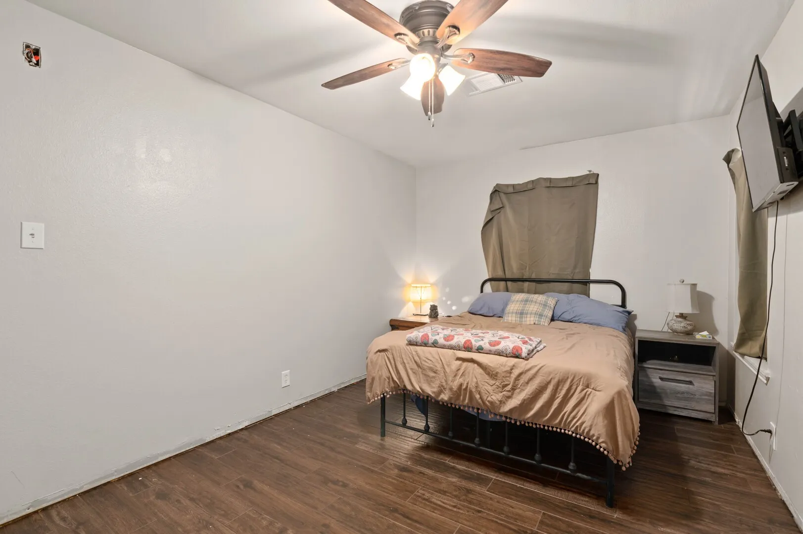Single Family Residence For Sale in Denton County , 509 Brumley Road, Krugerville, Texas 76227, 3 Bedroom, 2 Bathroom, 2 Garage spaces, 1,512 Sqft, built in 1996, mls#21383732, Real Estate Agent in Krugerville, Homes For Sale in Denton county, Homes For Sale in Krugerville, Realtor in Krugerville Texas, Real Estate Brokerage Independent Realty Texas, Luminita Cordes Realtor