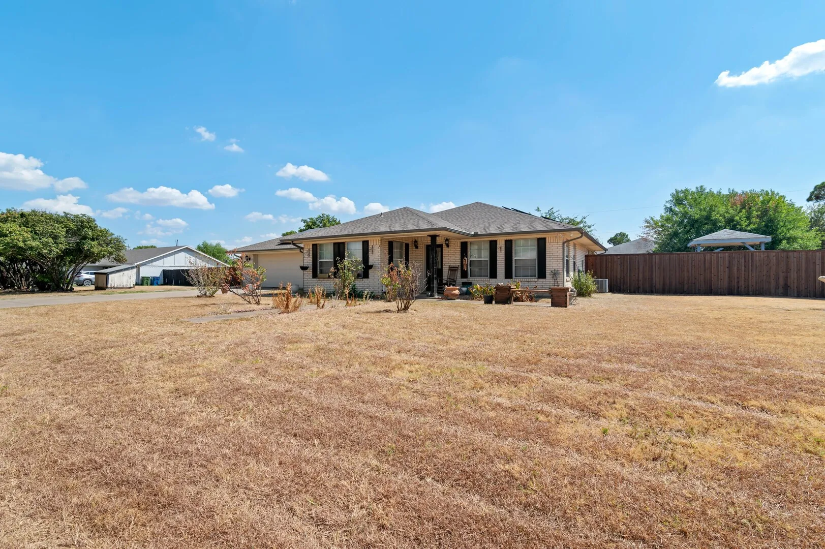 Single Family Residence For Sale in Denton County , 509 Brumley Road, Krugerville, Texas 76227, 3 Bedroom, 2 Bathroom, 2 Garage spaces, 1,512 Sqft, built in 1996, mls#21383732, Real Estate Agent in Krugerville, Homes For Sale in Denton county, Homes For Sale in Krugerville, Realtor in Krugerville Texas, Real Estate Brokerage Independent Realty Texas, Luminita Cordes Realtor