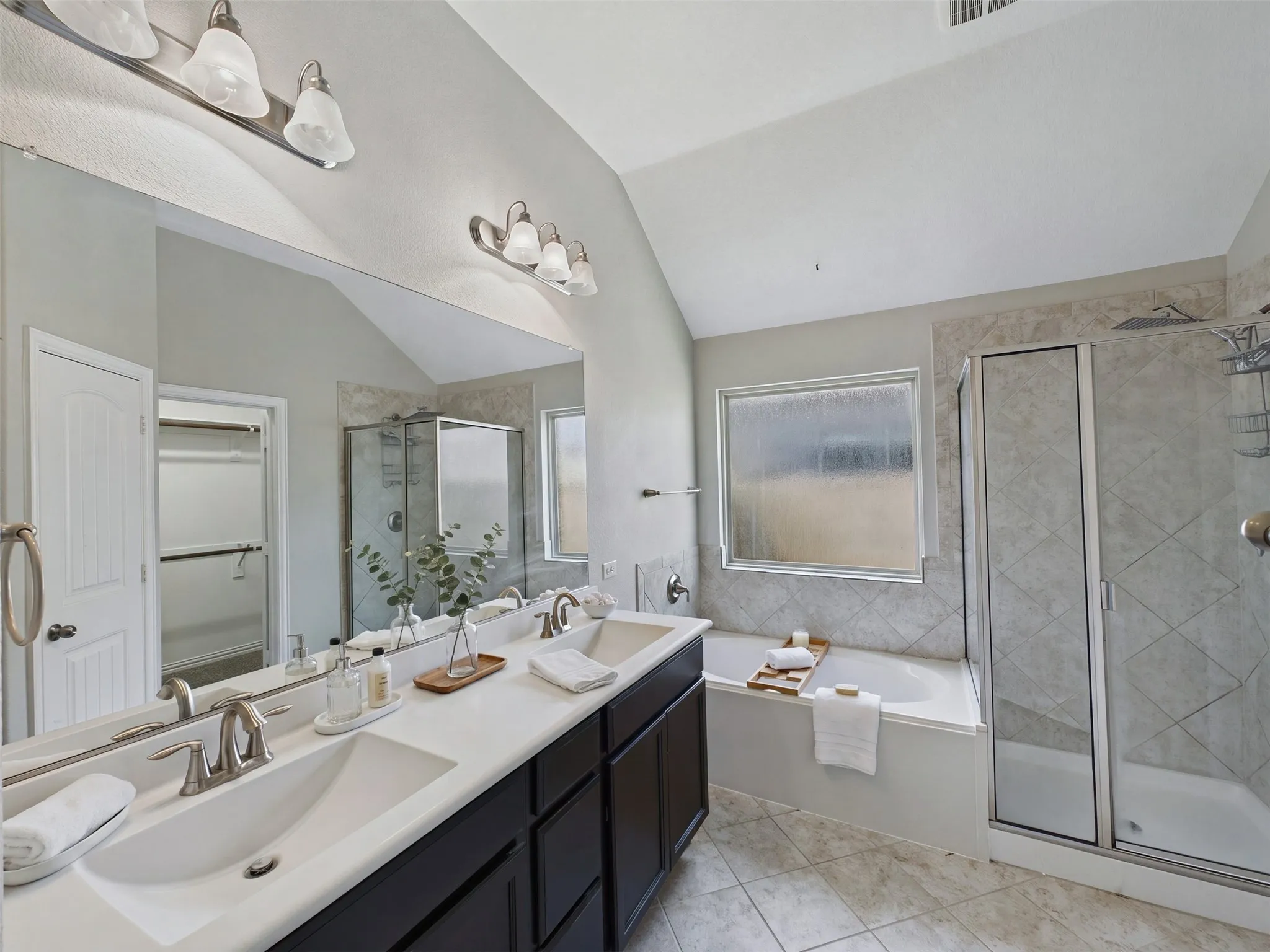 Single Family Residence For Sale in Denton County , 1341 Palestine Drive, Prosper, Texas 75078, 4 Bedroom, 2 Bathroom, 2 Garage spaces, 2,063 Sqft, built in 2015, mls#21382389, Real Estate Agent in Prosper, Homes For Sale in Denton county, Homes For Sale in Prosper, Realtor in Prosper Texas, Real Estate Brokerage Independent Realty Texas, Luminita Cordes Realtor