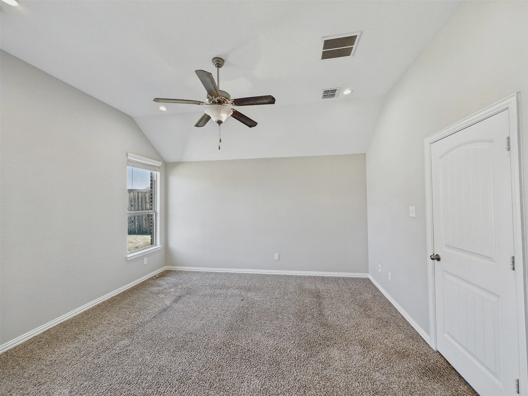 Single Family Residence For Sale in Denton County , 1341 Palestine Drive, Prosper, Texas 75078, 4 Bedroom, 2 Bathroom, 2 Garage spaces, 2,063 Sqft, built in 2015, mls#21382389, Real Estate Agent in Prosper, Homes For Sale in Denton county, Homes For Sale in Prosper, Realtor in Prosper Texas, Real Estate Brokerage Independent Realty Texas, Luminita Cordes Realtor
