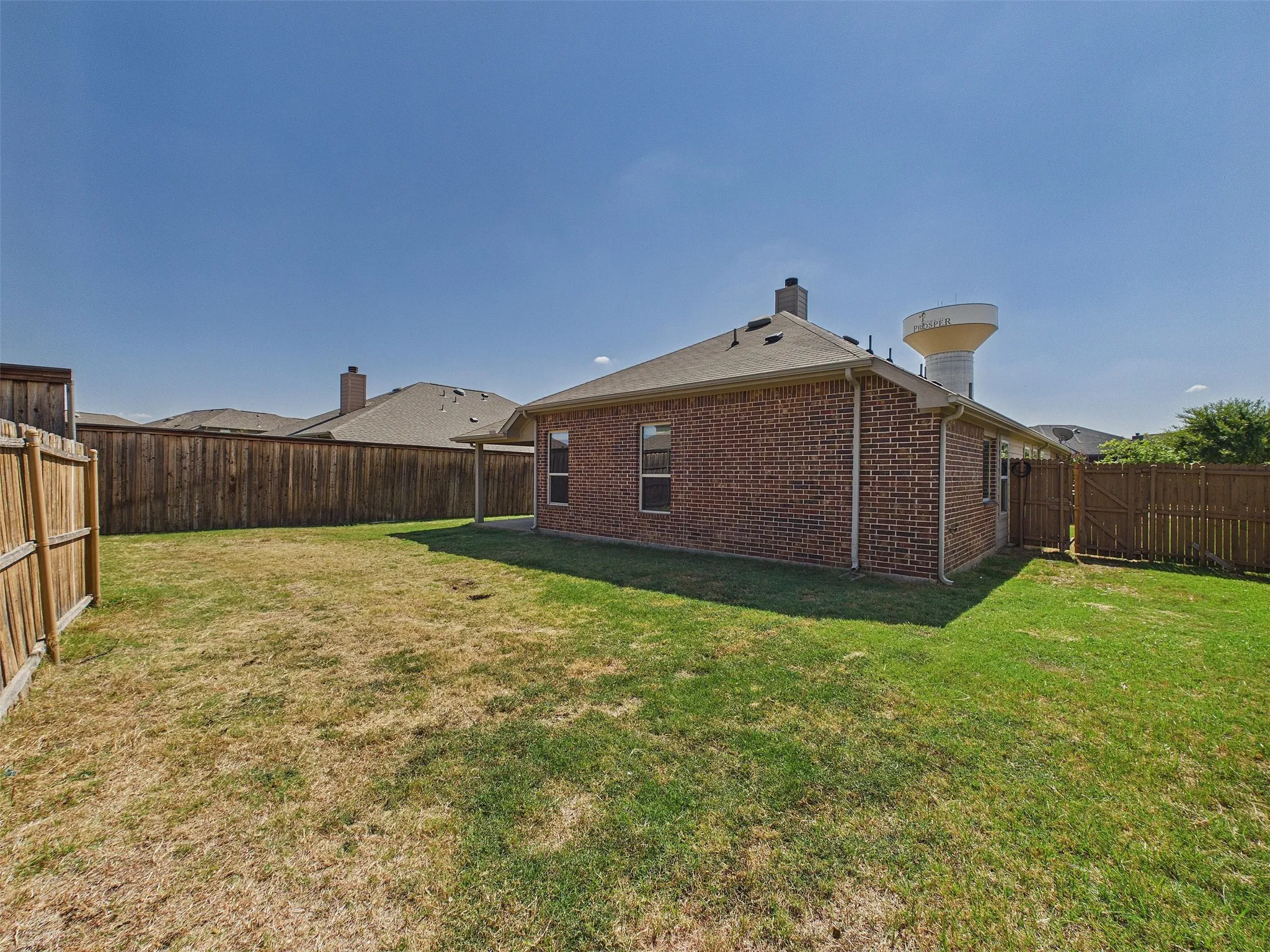 Single Family Residence For Sale in Denton County , 1341 Palestine Drive, Prosper, Texas 75078, 4 Bedroom, 2 Bathroom, 2 Garage spaces, 2,063 Sqft, built in 2015, mls#21382389, Real Estate Agent in Prosper, Homes For Sale in Denton county, Homes For Sale in Prosper, Realtor in Prosper Texas, Real Estate Brokerage Independent Realty Texas, Luminita Cordes Realtor