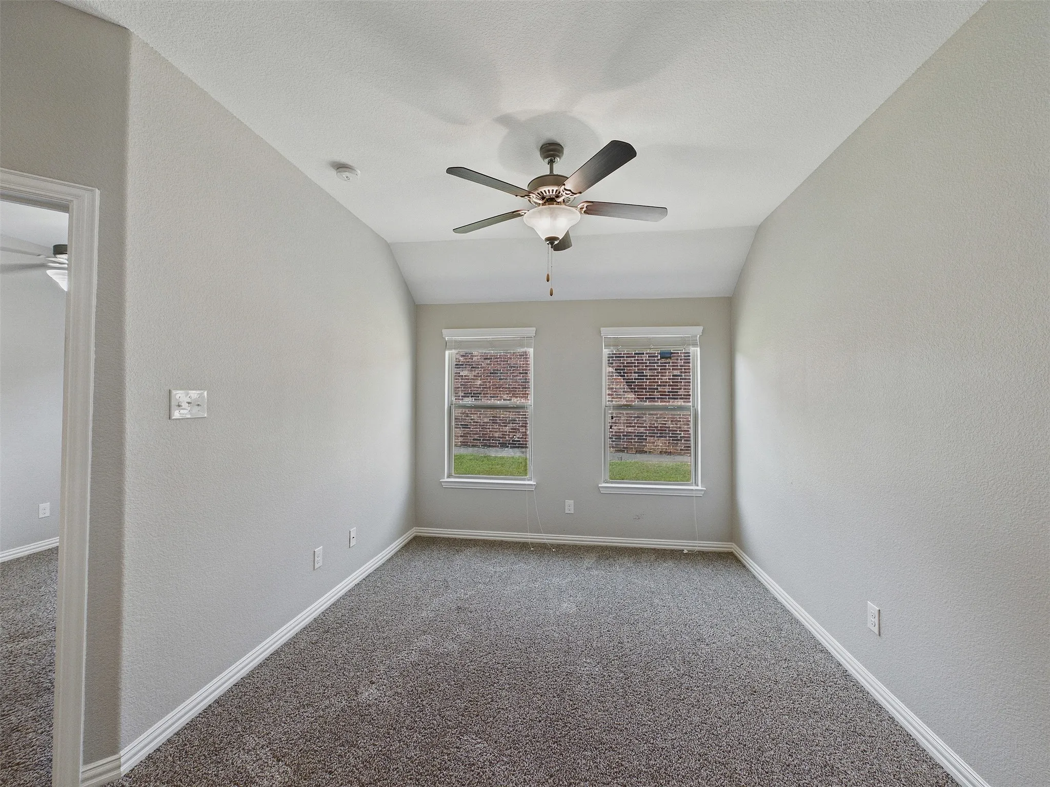 Single Family Residence For Sale in Denton County , 1341 Palestine Drive, Prosper, Texas 75078, 4 Bedroom, 2 Bathroom, 2 Garage spaces, 2,063 Sqft, built in 2015, mls#21382389, Real Estate Agent in Prosper, Homes For Sale in Denton county, Homes For Sale in Prosper, Realtor in Prosper Texas, Real Estate Brokerage Independent Realty Texas, Luminita Cordes Realtor