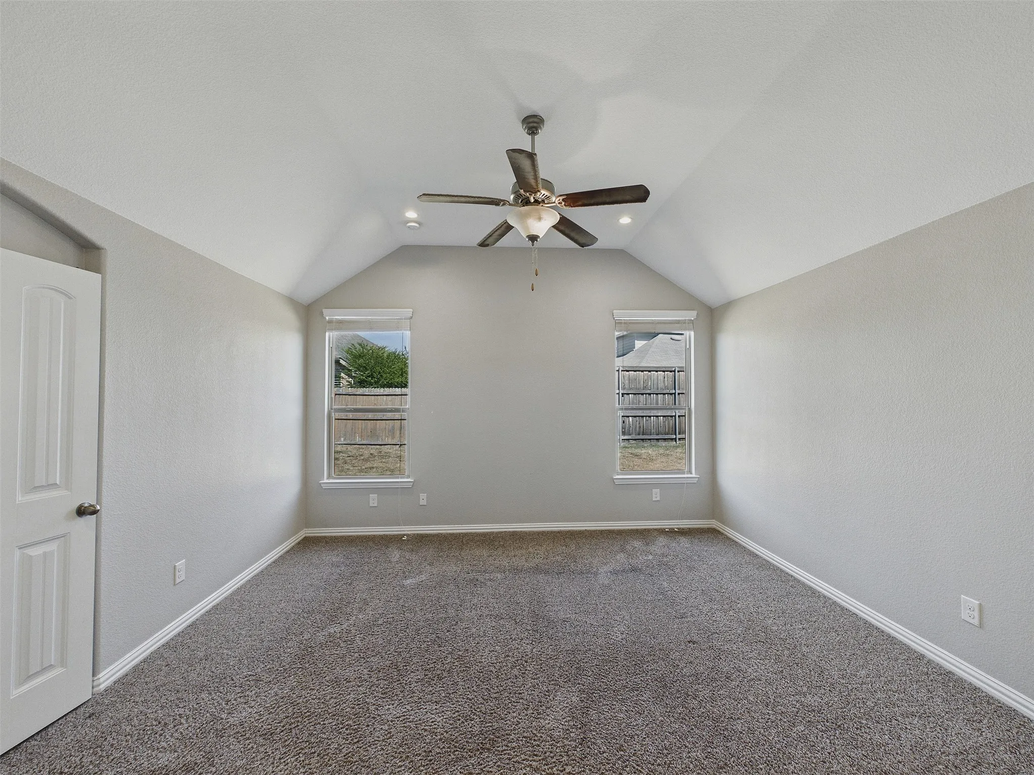 Single Family Residence For Sale in Denton County , 1341 Palestine Drive, Prosper, Texas 75078, 4 Bedroom, 2 Bathroom, 2 Garage spaces, 2,063 Sqft, built in 2015, mls#21382389, Real Estate Agent in Prosper, Homes For Sale in Denton county, Homes For Sale in Prosper, Realtor in Prosper Texas, Real Estate Brokerage Independent Realty Texas, Luminita Cordes Realtor