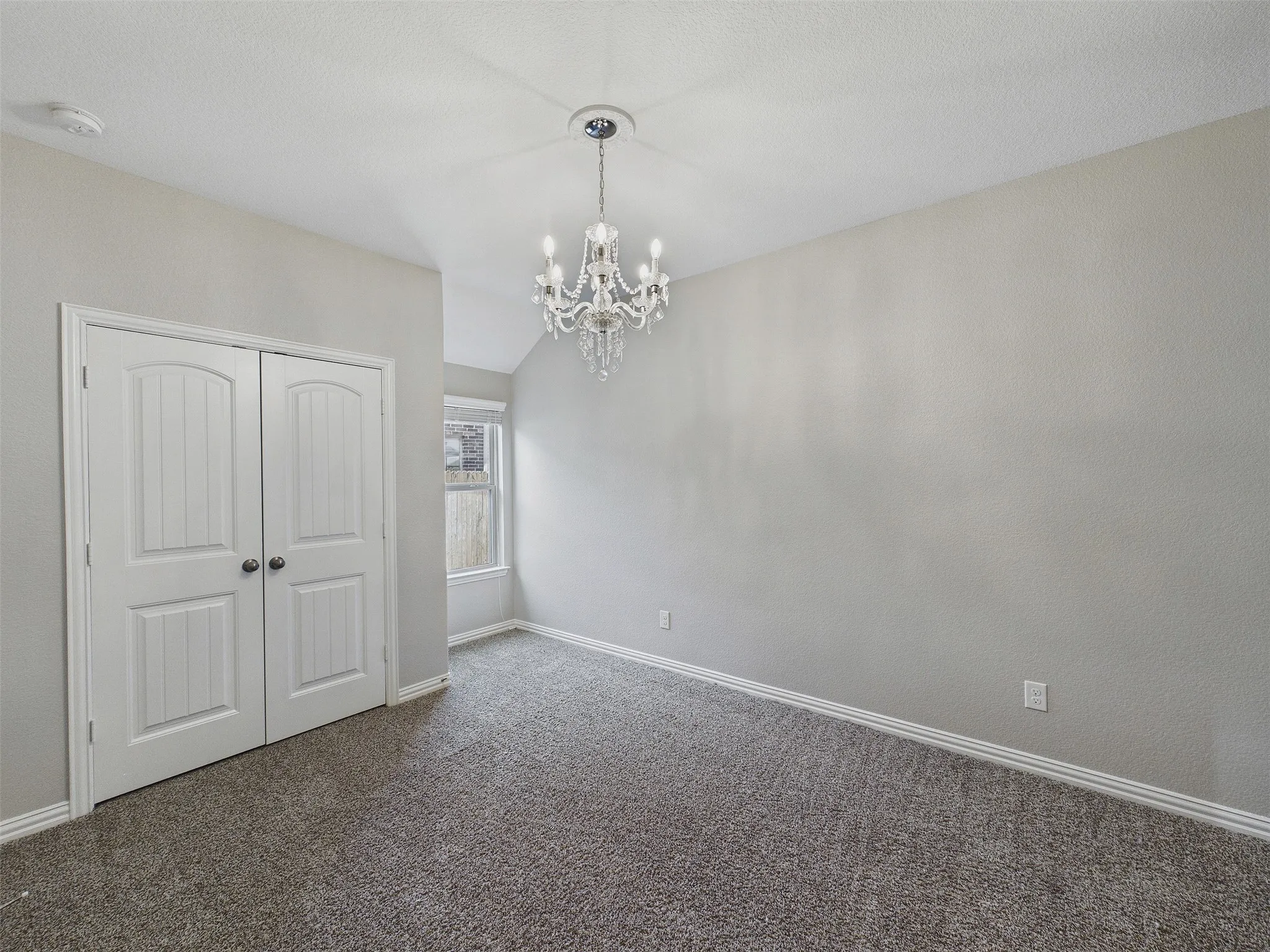 Single Family Residence For Sale in Denton County , 1341 Palestine Drive, Prosper, Texas 75078, 4 Bedroom, 2 Bathroom, 2 Garage spaces, 2,063 Sqft, built in 2015, mls#21382389, Real Estate Agent in Prosper, Homes For Sale in Denton county, Homes For Sale in Prosper, Realtor in Prosper Texas, Real Estate Brokerage Independent Realty Texas, Luminita Cordes Realtor