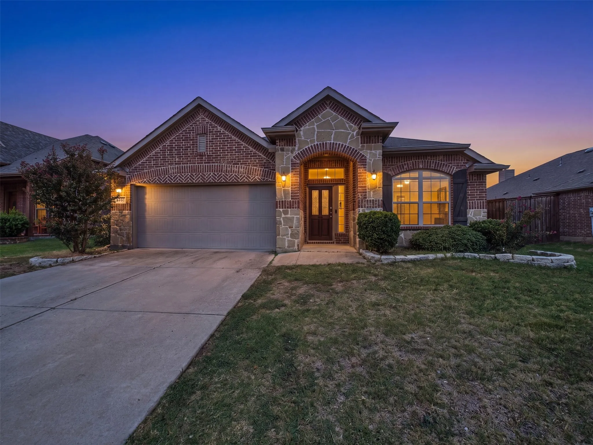 Single Family Residence For Sale in Denton County , 1341 Palestine Drive, Prosper, Texas 75078, 4 Bedroom, 2 Bathroom, 2 Garage spaces, 2,063 Sqft, built in 2015, mls#21382389, Real Estate Agent in Prosper, Homes For Sale in Denton county, Homes For Sale in Prosper, Realtor in Prosper Texas, Real Estate Brokerage Independent Realty Texas, Luminita Cordes Realtor