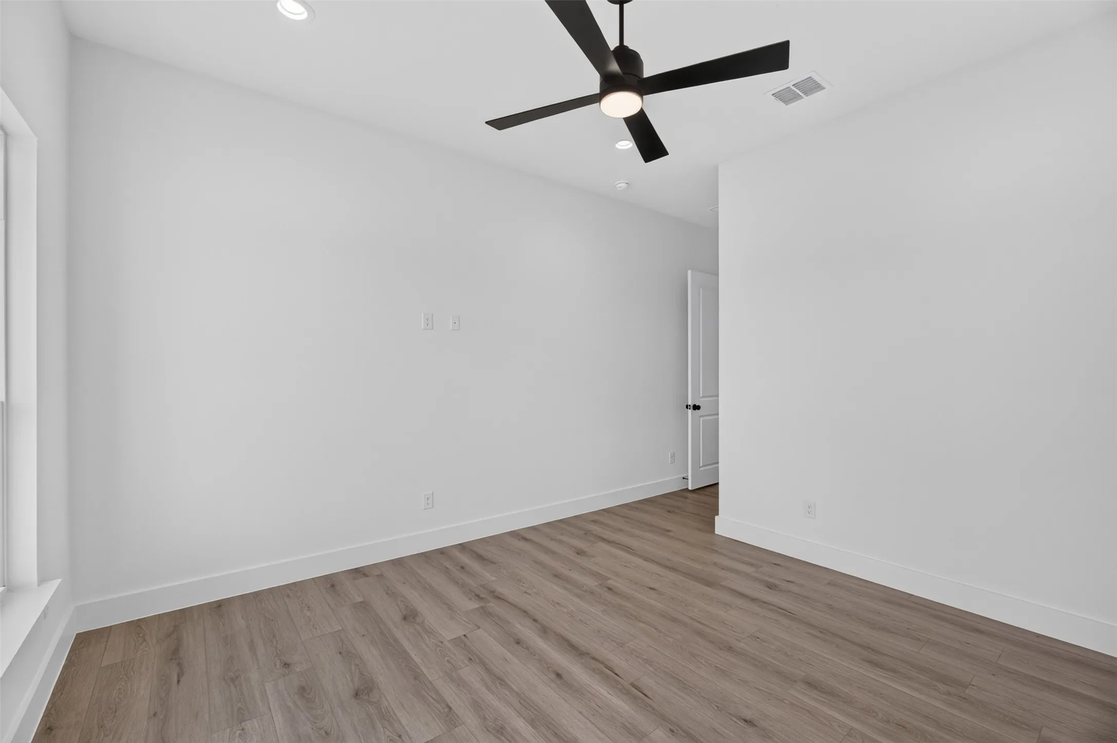Single Family Residence For Sale in Johnson County , 2821 Private Access Road 73107, Burleson, Texas 76028, 4 Bedroom, 4 Bathroom, 3 Garage spaces, 3,338 Sqft, built in 2026, mls#21383099, Real Estate Agent in Burleson, Homes For Sale in Johnson county, Homes For Sale in Burleson, Realtor in Burleson Texas, Real Estate Brokerage Independent Realty Texas, Luminita Cordes Realtor