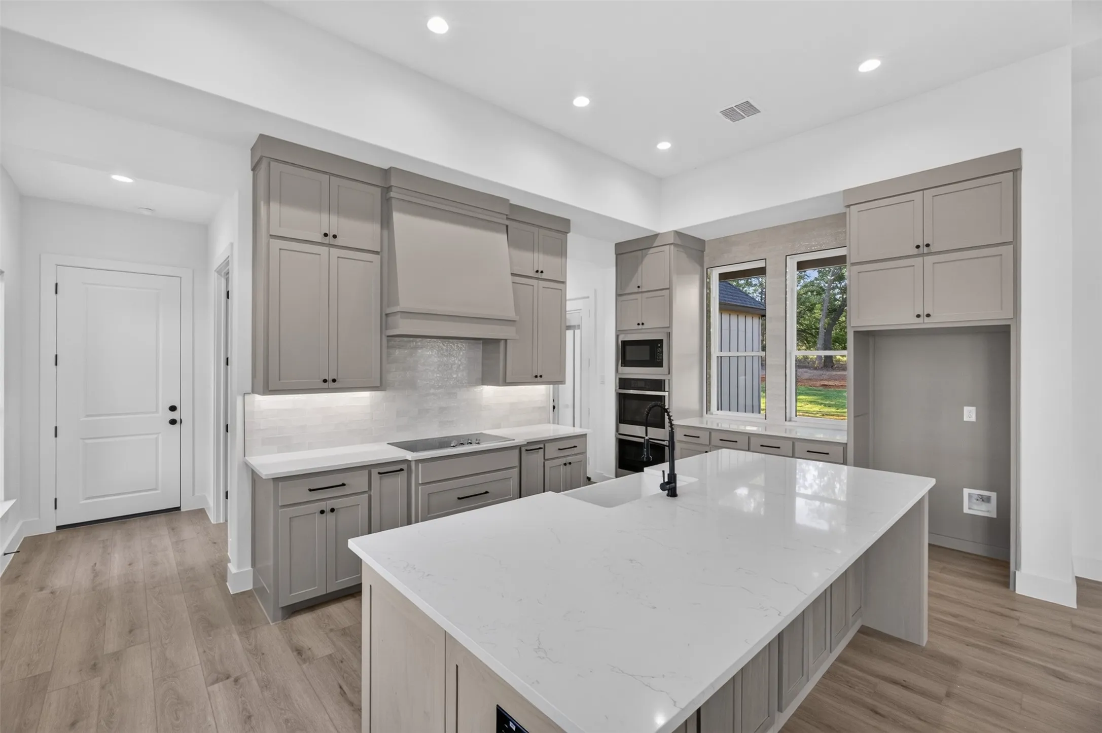 Single Family Residence For Sale in Johnson County , 2821 Private Access Road 73107, Burleson, Texas 76028, 4 Bedroom, 4 Bathroom, 3 Garage spaces, 3,338 Sqft, built in 2026, mls#21383099, Real Estate Agent in Burleson, Homes For Sale in Johnson county, Homes For Sale in Burleson, Realtor in Burleson Texas, Real Estate Brokerage Independent Realty Texas, Luminita Cordes Realtor