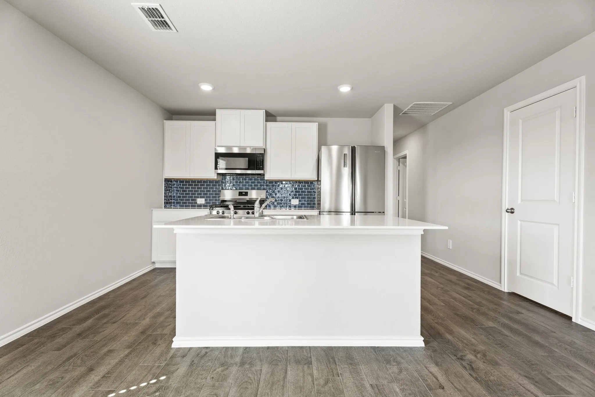Single Family Residence For Sale in Denton County , 5509 Corduroy Road, Krum, Texas 76249, 3 Bedroom, 2 Bathroom, 1 Garage spaces, 1,214 Sqft, built in 2025, mls#21383738, Real Estate Agent in Krum, Homes For Sale in Denton county, Homes For Sale in Krum, Realtor in Krum Texas, Real Estate Brokerage Independent Realty Texas, Luminita Cordes Realtor