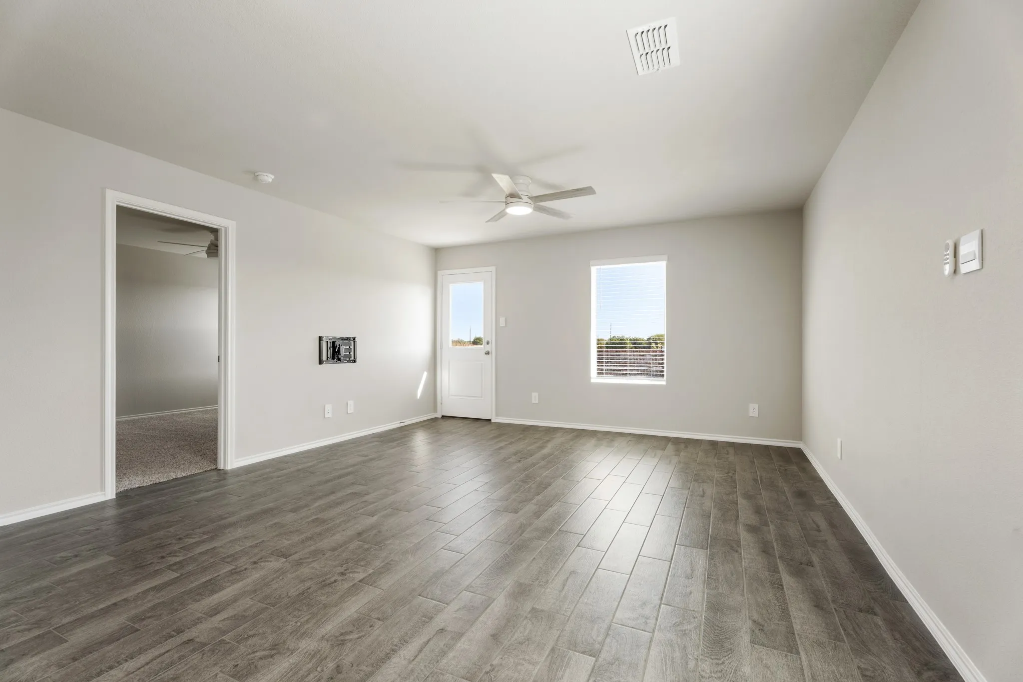 Single Family Residence For Sale in Denton County , 5509 Corduroy Road, Krum, Texas 76249, 3 Bedroom, 2 Bathroom, 1 Garage spaces, 1,214 Sqft, built in 2025, mls#21383738, Real Estate Agent in Krum, Homes For Sale in Denton county, Homes For Sale in Krum, Realtor in Krum Texas, Real Estate Brokerage Independent Realty Texas, Luminita Cordes Realtor