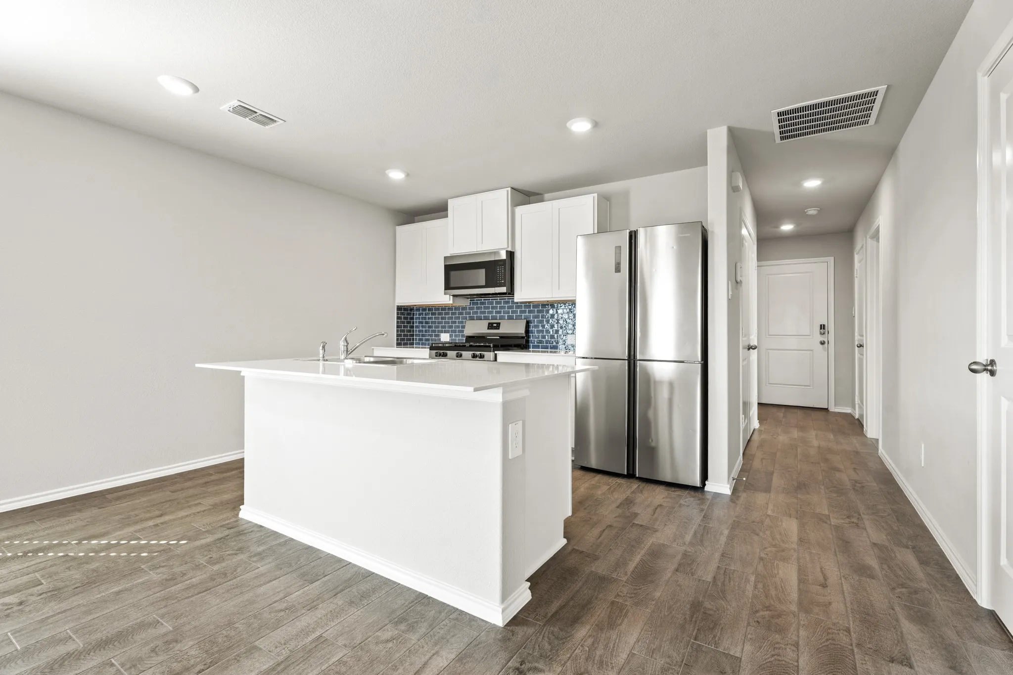 Single Family Residence For Sale in Denton County , 5509 Corduroy Road, Krum, Texas 76249, 3 Bedroom, 2 Bathroom, 1 Garage spaces, 1,214 Sqft, built in 2025, mls#21383738, Real Estate Agent in Krum, Homes For Sale in Denton county, Homes For Sale in Krum, Realtor in Krum Texas, Real Estate Brokerage Independent Realty Texas, Luminita Cordes Realtor