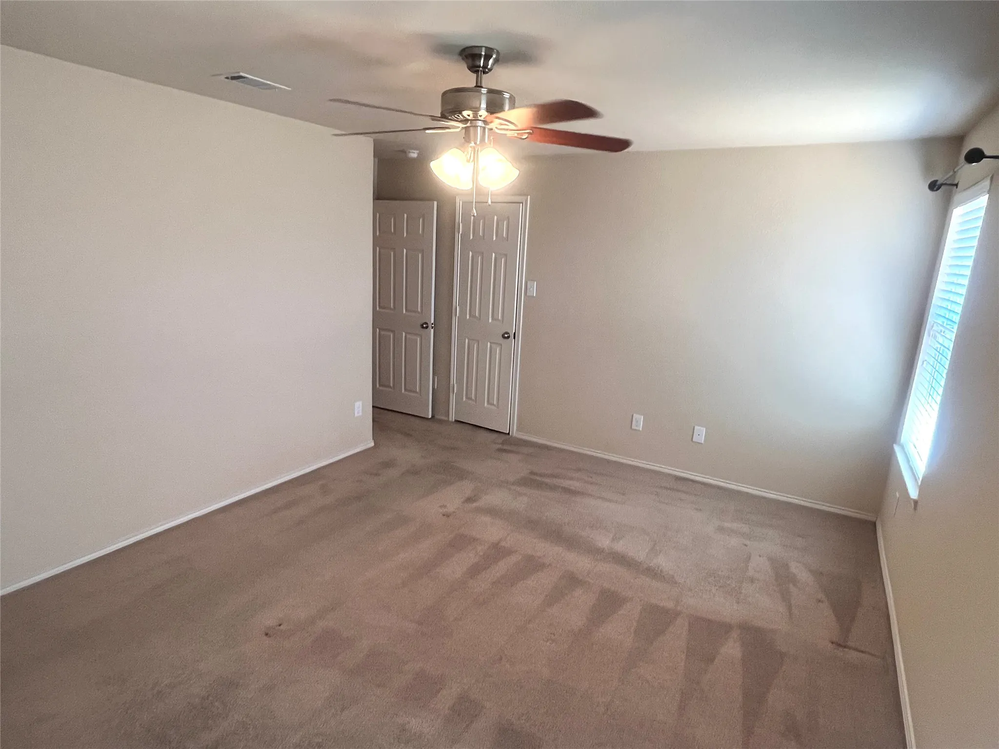 Single Family Residence For Sale in Denton County , 1417 Lone Pine Drive, Little Elm, Texas 75068, 3 Bedroom, 2 Bathroom, 2 Garage spaces, 1,507 Sqft, built in 2011, mls#21380541, Real Estate Agent in Little Elm, Homes For Sale in Denton county, Homes For Sale in Little Elm, Realtor in Little Elm Texas, Real Estate Brokerage Independent Realty Texas, Luminita Cordes Realtor