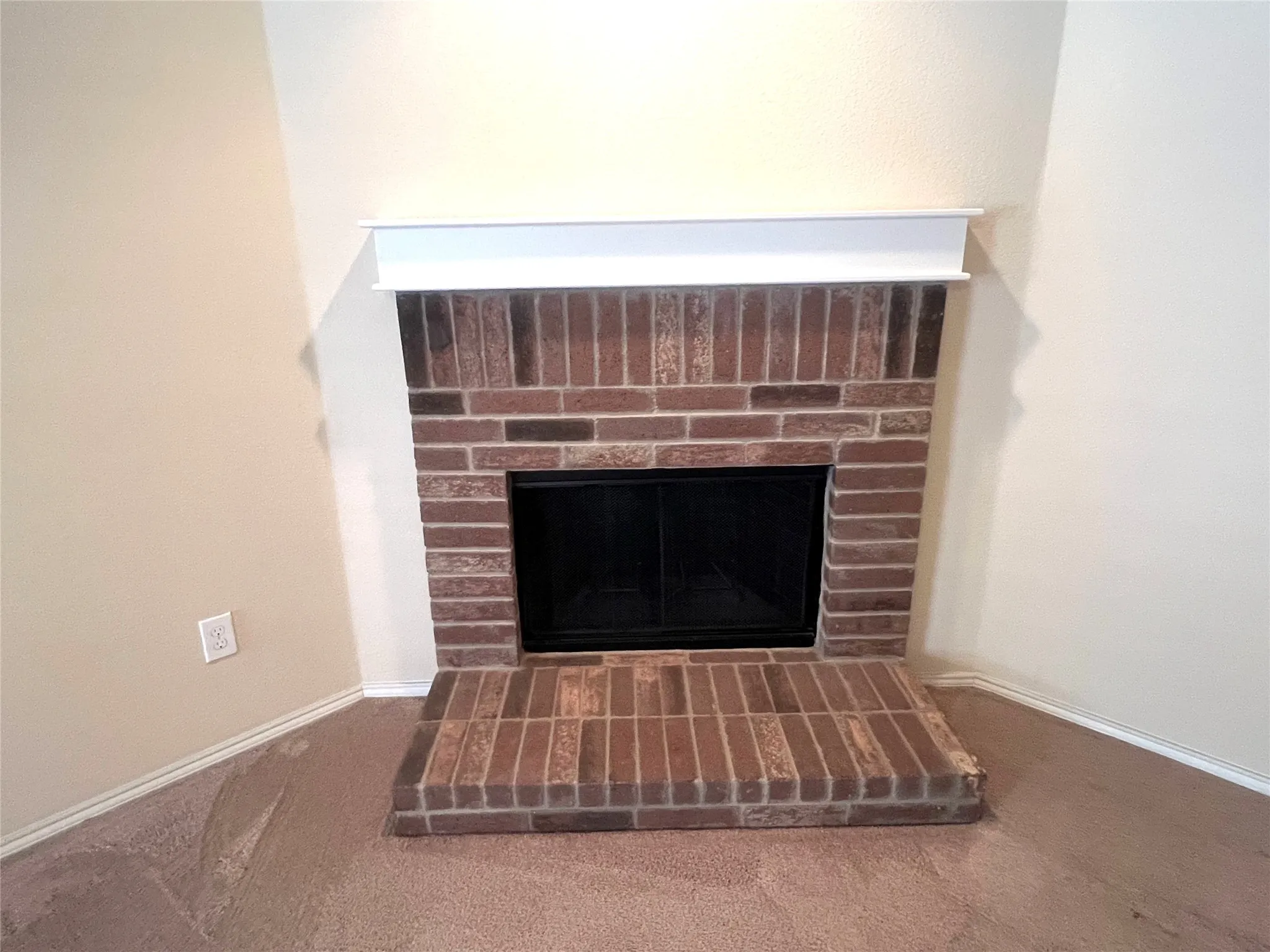 Single Family Residence For Sale in Denton County , 1417 Lone Pine Drive, Little Elm, Texas 75068, 3 Bedroom, 2 Bathroom, 2 Garage spaces, 1,507 Sqft, built in 2011, mls#21380541, Real Estate Agent in Little Elm, Homes For Sale in Denton county, Homes For Sale in Little Elm, Realtor in Little Elm Texas, Real Estate Brokerage Independent Realty Texas, Luminita Cordes Realtor
