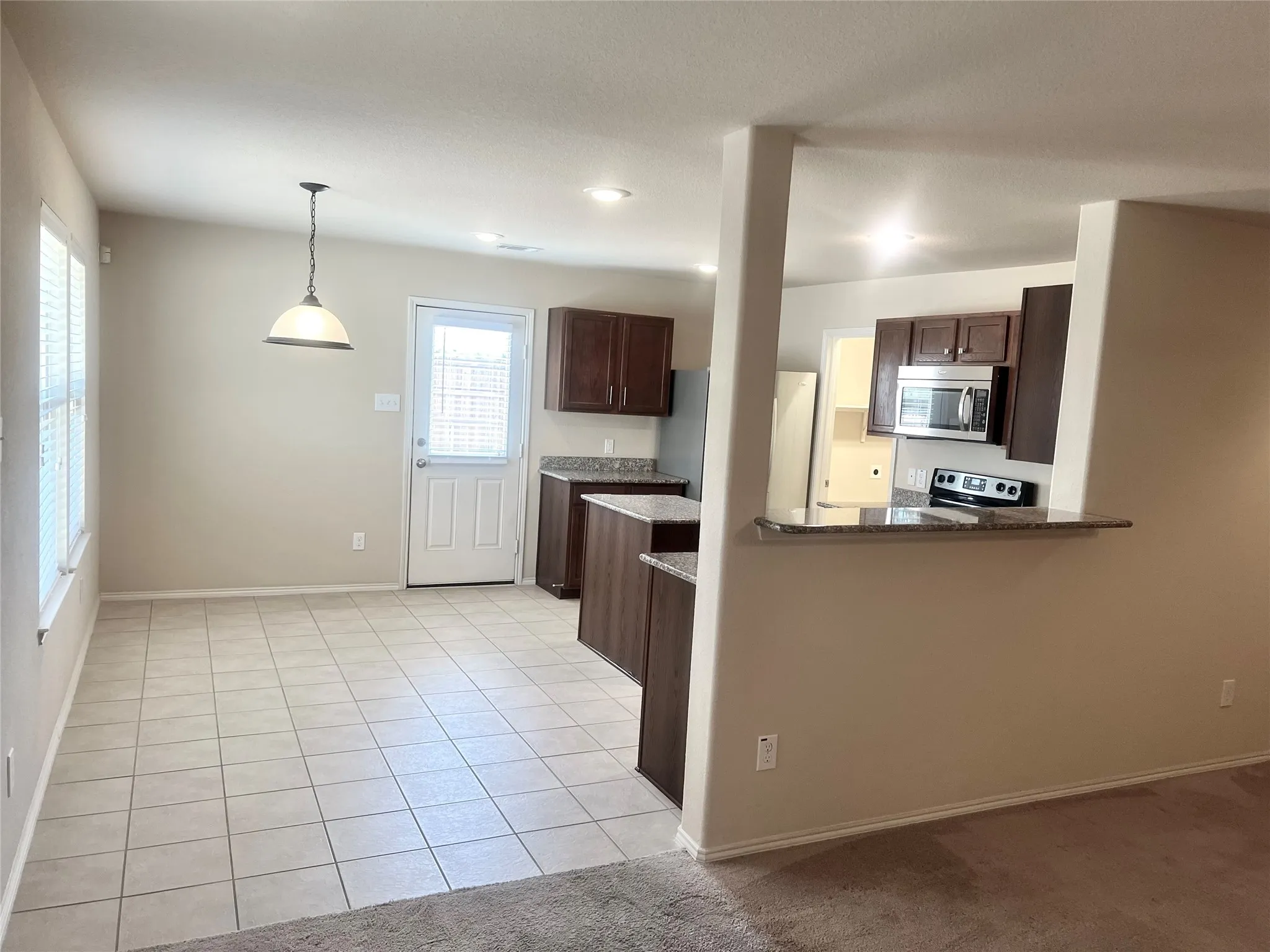 Single Family Residence For Sale in Denton County , 1417 Lone Pine Drive, Little Elm, Texas 75068, 3 Bedroom, 2 Bathroom, 2 Garage spaces, 1,507 Sqft, built in 2011, mls#21380541, Real Estate Agent in Little Elm, Homes For Sale in Denton county, Homes For Sale in Little Elm, Realtor in Little Elm Texas, Real Estate Brokerage Independent Realty Texas, Luminita Cordes Realtor