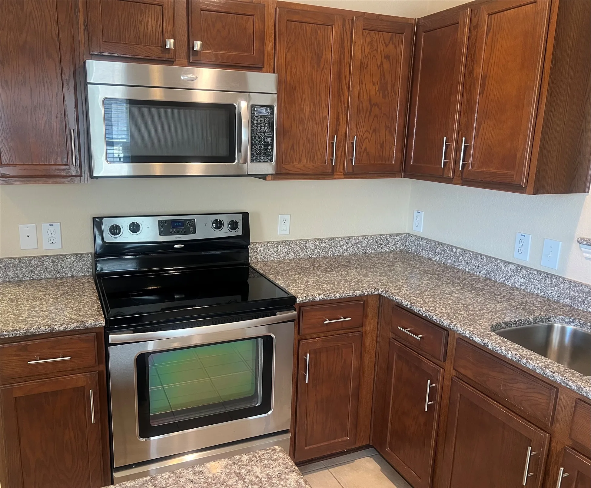 Single Family Residence For Sale in Denton County , 1417 Lone Pine Drive, Little Elm, Texas 75068, 3 Bedroom, 2 Bathroom, 2 Garage spaces, 1,507 Sqft, built in 2011, mls#21380541, Real Estate Agent in Little Elm, Homes For Sale in Denton county, Homes For Sale in Little Elm, Realtor in Little Elm Texas, Real Estate Brokerage Independent Realty Texas, Luminita Cordes Realtor