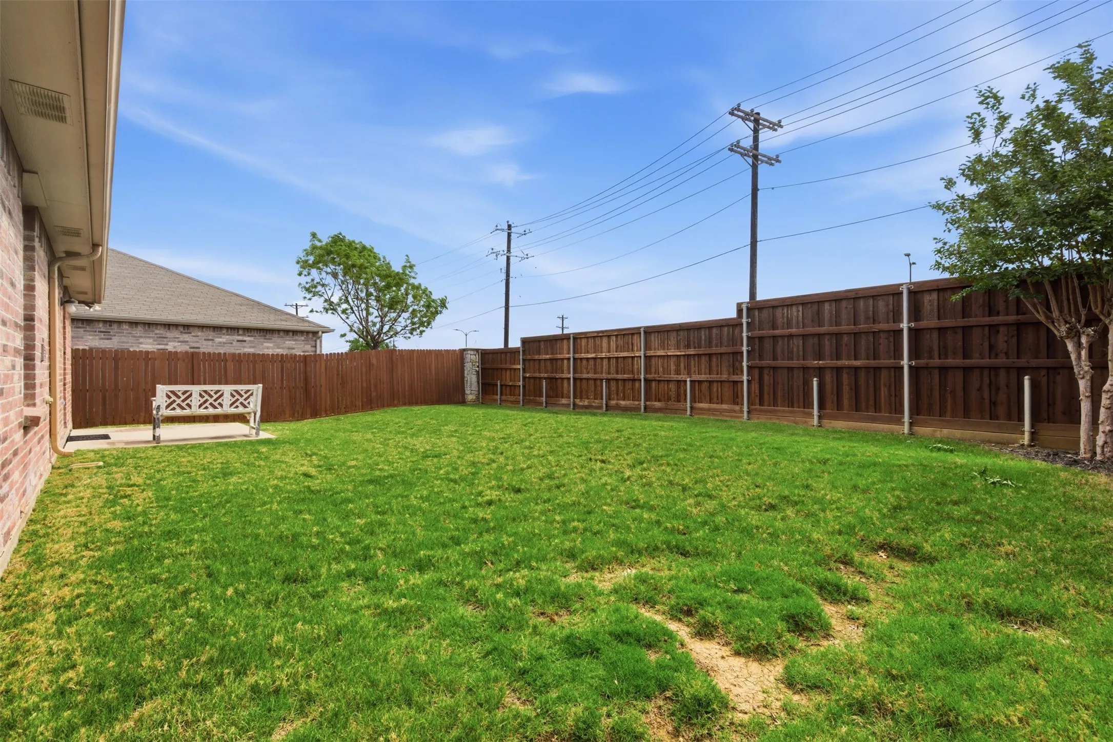 Single Family Residence For Sale in Denton County , 1417 Lone Pine Drive, Little Elm, Texas 75068, 3 Bedroom, 2 Bathroom, 2 Garage spaces, 1,507 Sqft, built in 2011, mls#21380541, Real Estate Agent in Little Elm, Homes For Sale in Denton county, Homes For Sale in Little Elm, Realtor in Little Elm Texas, Real Estate Brokerage Independent Realty Texas, Luminita Cordes Realtor