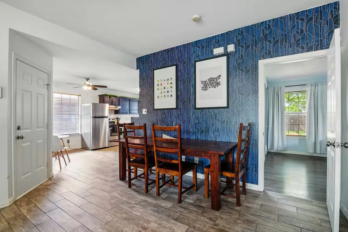 Single Family Residence For Sale in Dallas County , 6735 Webster Street, Dallas, Texas 75209, 3 Bedroom, 2 Bathroom, 1 Garage spaces, 1,187 Sqft, built in 2003, mls#21383744, Real Estate Agent in Dallas, Homes For Sale in Dallas county, Homes For Sale in Dallas, Realtor in Dallas Texas, Real Estate Brokerage Independent Realty Texas, Luminita Cordes Realtor