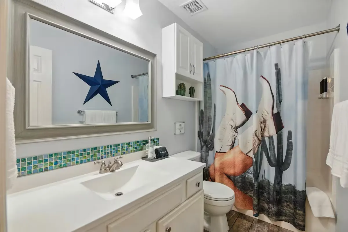 Single Family Residence For Sale in Dallas County , 6735 Webster Street, Dallas, Texas 75209, 3 Bedroom, 2 Bathroom, 1 Garage spaces, 1,187 Sqft, built in 2003, mls#21383744, Real Estate Agent in Dallas, Homes For Sale in Dallas county, Homes For Sale in Dallas, Realtor in Dallas Texas, Real Estate Brokerage Independent Realty Texas, Luminita Cordes Realtor