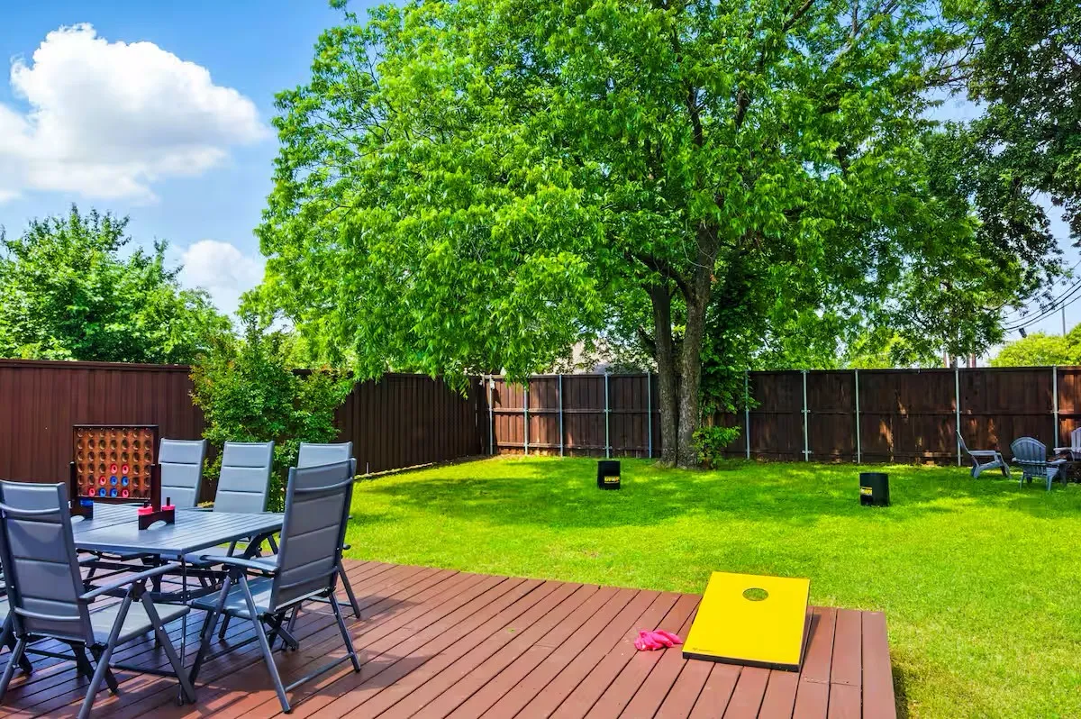 Single Family Residence For Sale in Dallas County , 6735 Webster Street, Dallas, Texas 75209, 3 Bedroom, 2 Bathroom, 1 Garage spaces, 1,187 Sqft, built in 2003, mls#21383744, Real Estate Agent in Dallas, Homes For Sale in Dallas county, Homes For Sale in Dallas, Realtor in Dallas Texas, Real Estate Brokerage Independent Realty Texas, Luminita Cordes Realtor