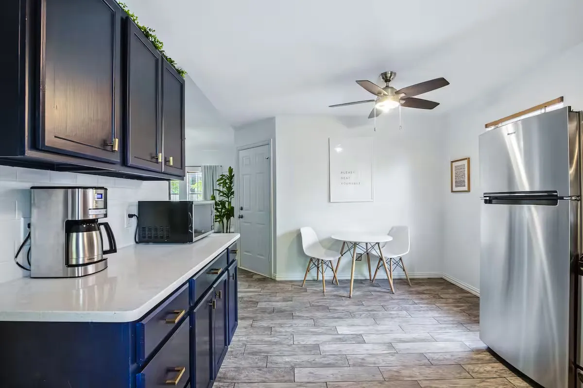 Single Family Residence For Sale in Dallas County , 6735 Webster Street, Dallas, Texas 75209, 3 Bedroom, 2 Bathroom, 1 Garage spaces, 1,187 Sqft, built in 2003, mls#21383744, Real Estate Agent in Dallas, Homes For Sale in Dallas county, Homes For Sale in Dallas, Realtor in Dallas Texas, Real Estate Brokerage Independent Realty Texas, Luminita Cordes Realtor