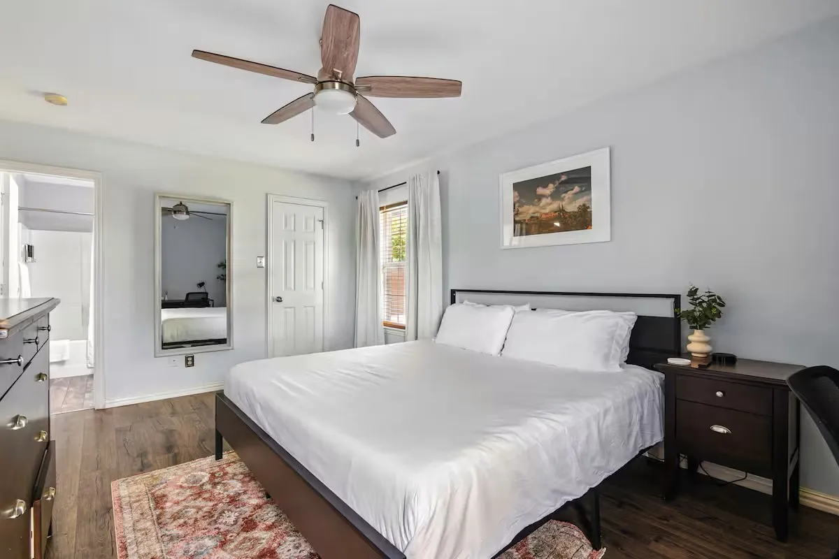 Single Family Residence For Sale in Dallas County , 6735 Webster Street, Dallas, Texas 75209, 3 Bedroom, 2 Bathroom, 1 Garage spaces, 1,187 Sqft, built in 2003, mls#21383744, Real Estate Agent in Dallas, Homes For Sale in Dallas county, Homes For Sale in Dallas, Realtor in Dallas Texas, Real Estate Brokerage Independent Realty Texas, Luminita Cordes Realtor