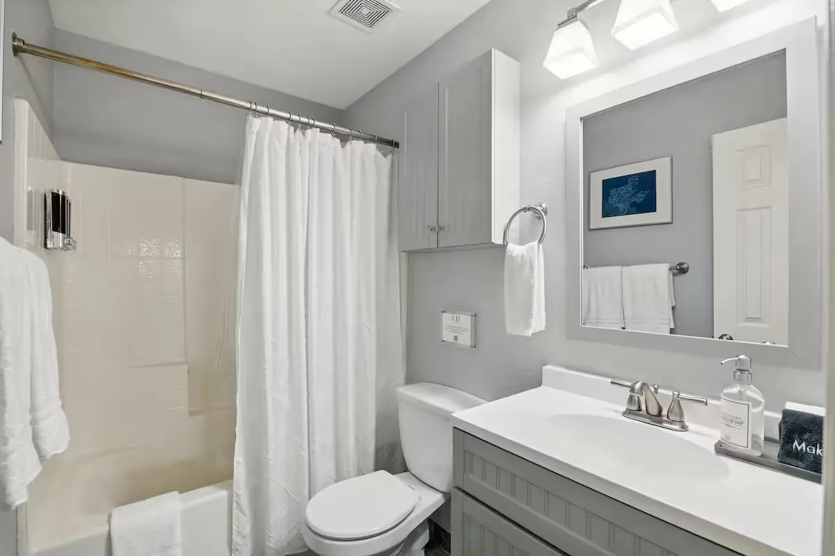 Single Family Residence For Sale in Dallas County , 6735 Webster Street, Dallas, Texas 75209, 3 Bedroom, 2 Bathroom, 1 Garage spaces, 1,187 Sqft, built in 2003, mls#21383744, Real Estate Agent in Dallas, Homes For Sale in Dallas county, Homes For Sale in Dallas, Realtor in Dallas Texas, Real Estate Brokerage Independent Realty Texas, Luminita Cordes Realtor