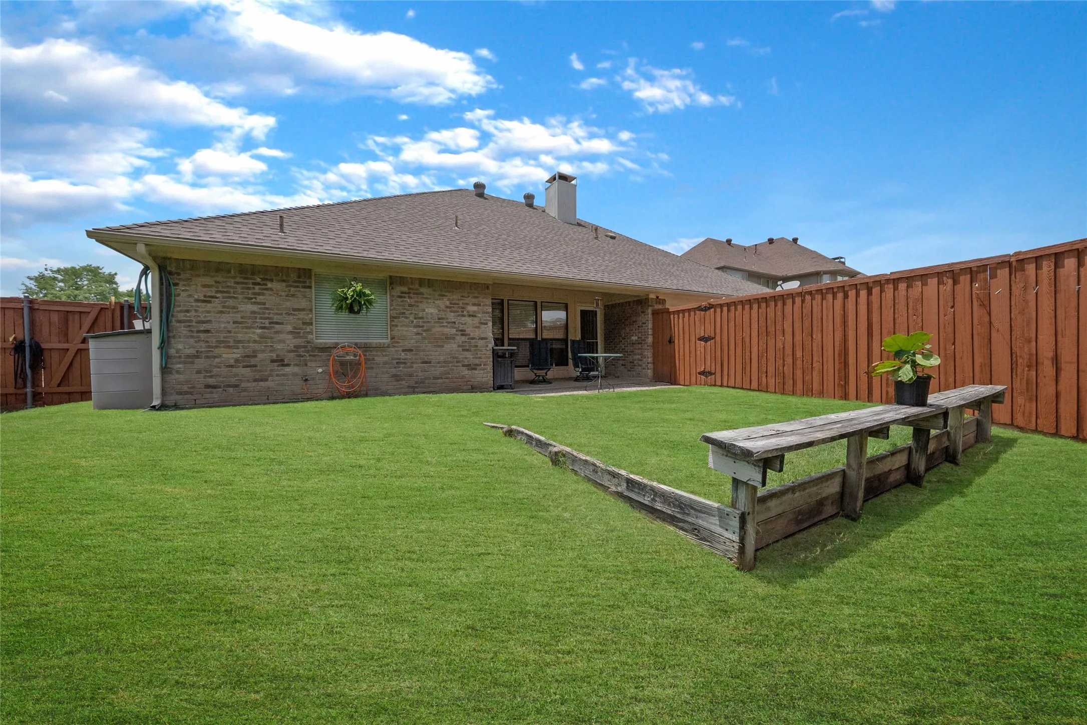 Single Family Residence For Sale in Collin County , 6500 Gatlin Place, Plano, Texas 75023, 4 Bedroom, 2 Bathroom, 2 Garage spaces, 1,887 Sqft, built in 1984, mls#21383469, Real Estate Agent in Plano, Homes For Sale in Collin county, Homes For Sale in Plano, Realtor in Plano Texas, Real Estate Brokerage Independent Realty Texas, Luminita Cordes Realtor