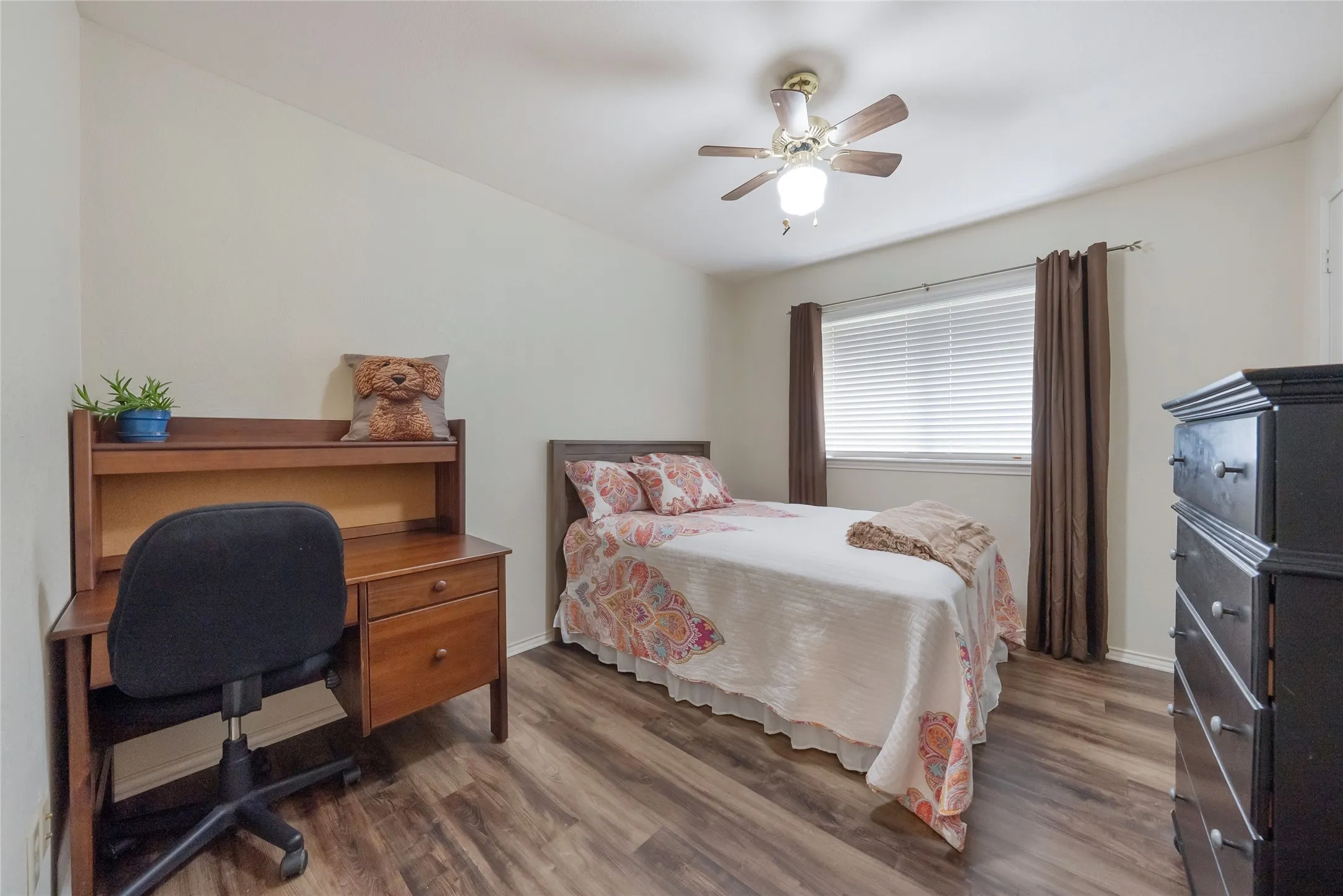 Single Family Residence For Sale in Collin County , 6500 Gatlin Place, Plano, Texas 75023, 4 Bedroom, 2 Bathroom, 2 Garage spaces, 1,887 Sqft, built in 1984, mls#21383469, Real Estate Agent in Plano, Homes For Sale in Collin county, Homes For Sale in Plano, Realtor in Plano Texas, Real Estate Brokerage Independent Realty Texas, Luminita Cordes Realtor