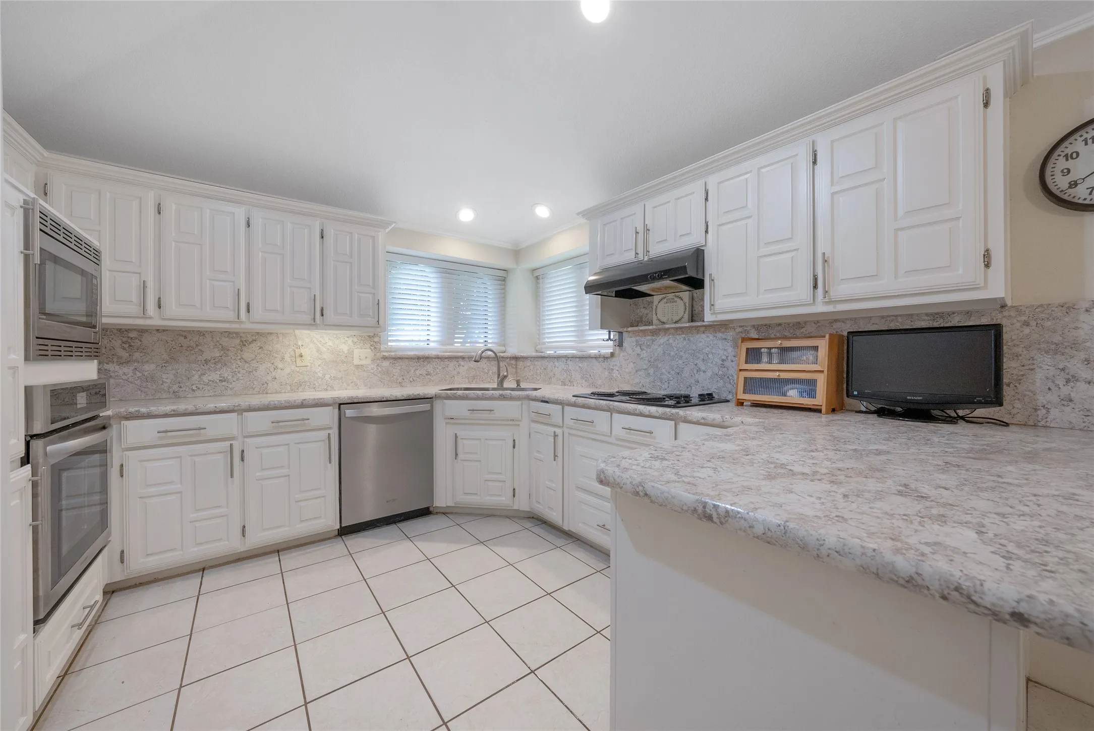 Single Family Residence For Sale in Collin County , 6500 Gatlin Place, Plano, Texas 75023, 4 Bedroom, 2 Bathroom, 2 Garage spaces, 1,887 Sqft, built in 1984, mls#21383469, Real Estate Agent in Plano, Homes For Sale in Collin county, Homes For Sale in Plano, Realtor in Plano Texas, Real Estate Brokerage Independent Realty Texas, Luminita Cordes Realtor